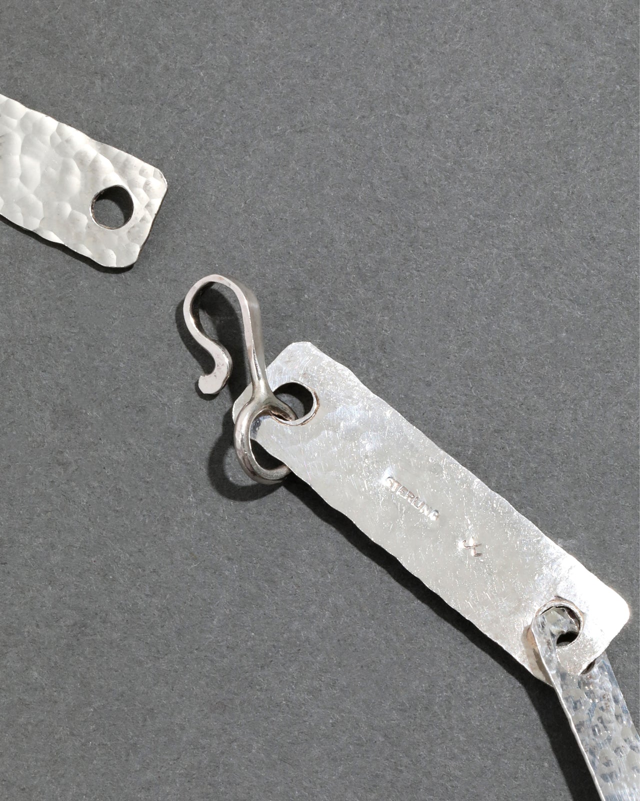 Vintage 1960s John Lewis Hammered Sterling Silver Rectangular Link Necklace - Photo 2