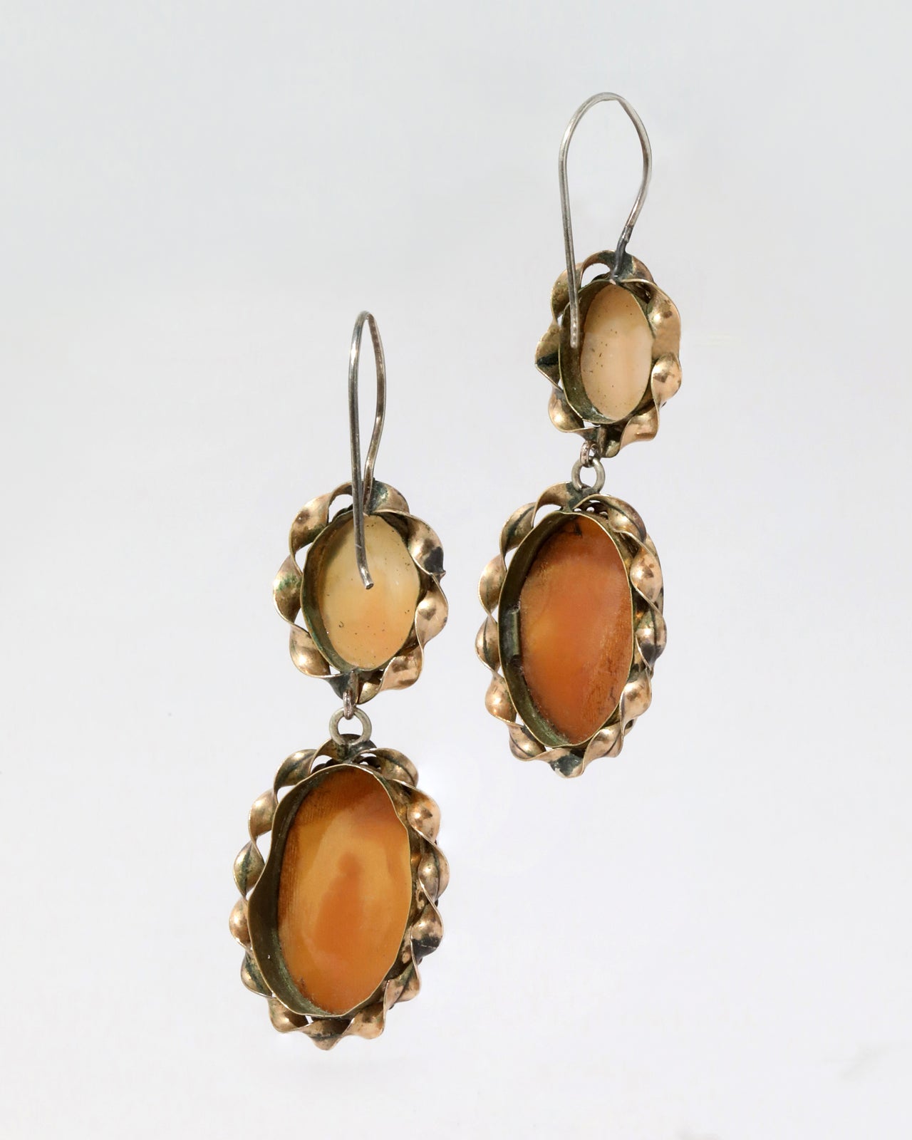 Antique Victorian 14k Gold Fill Hand-Carved Double Cameo Earrings - Photo 2