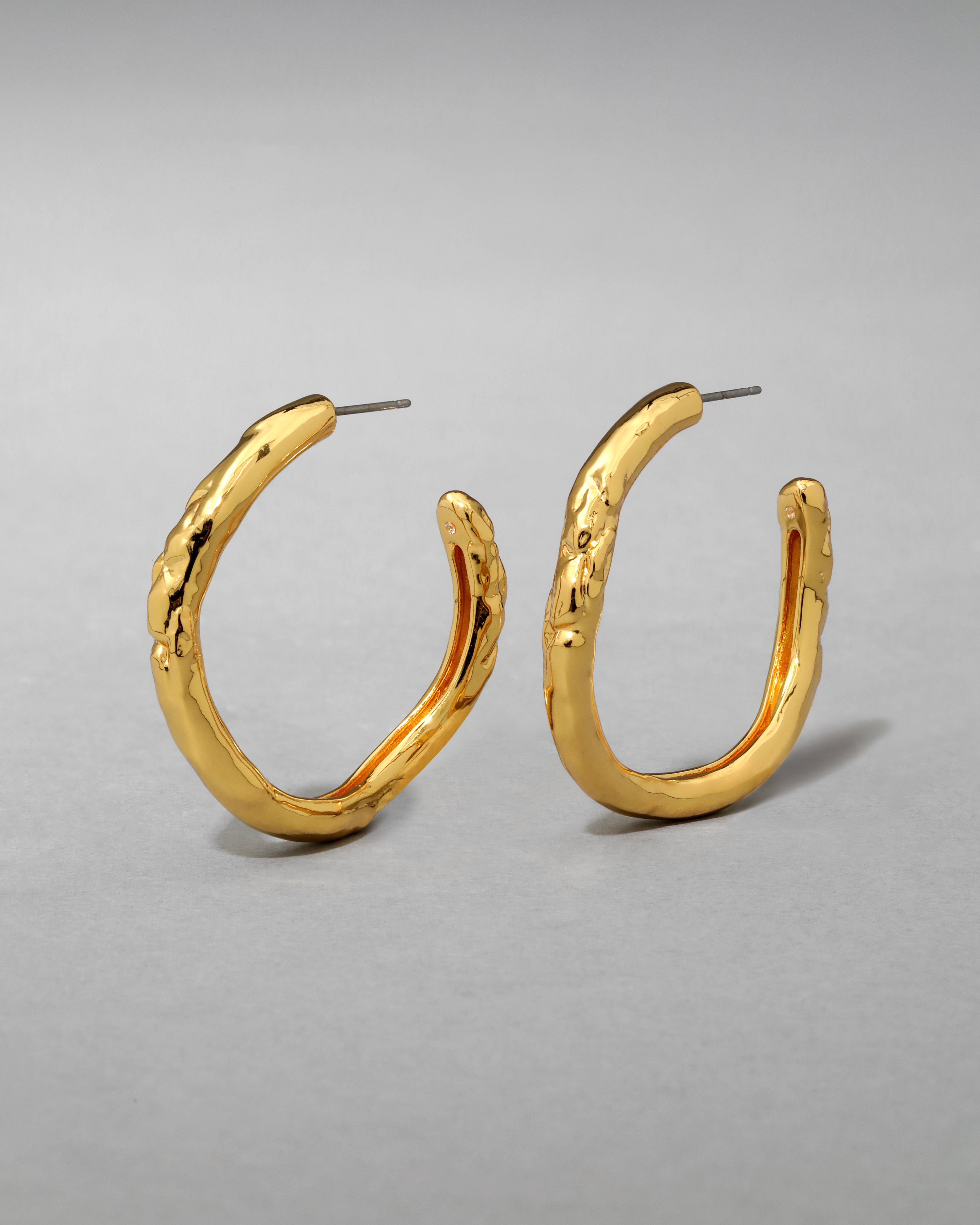 Brut Gold Tube Hoop Earring Brut Gold Tube Hoop Earring