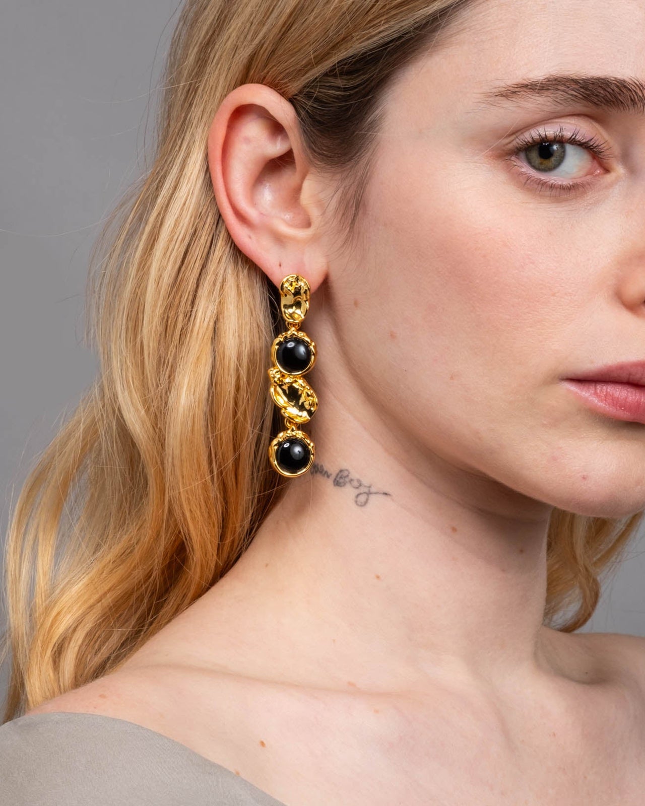 Brut Onyx Coin Linear Post Earring - Photo 2