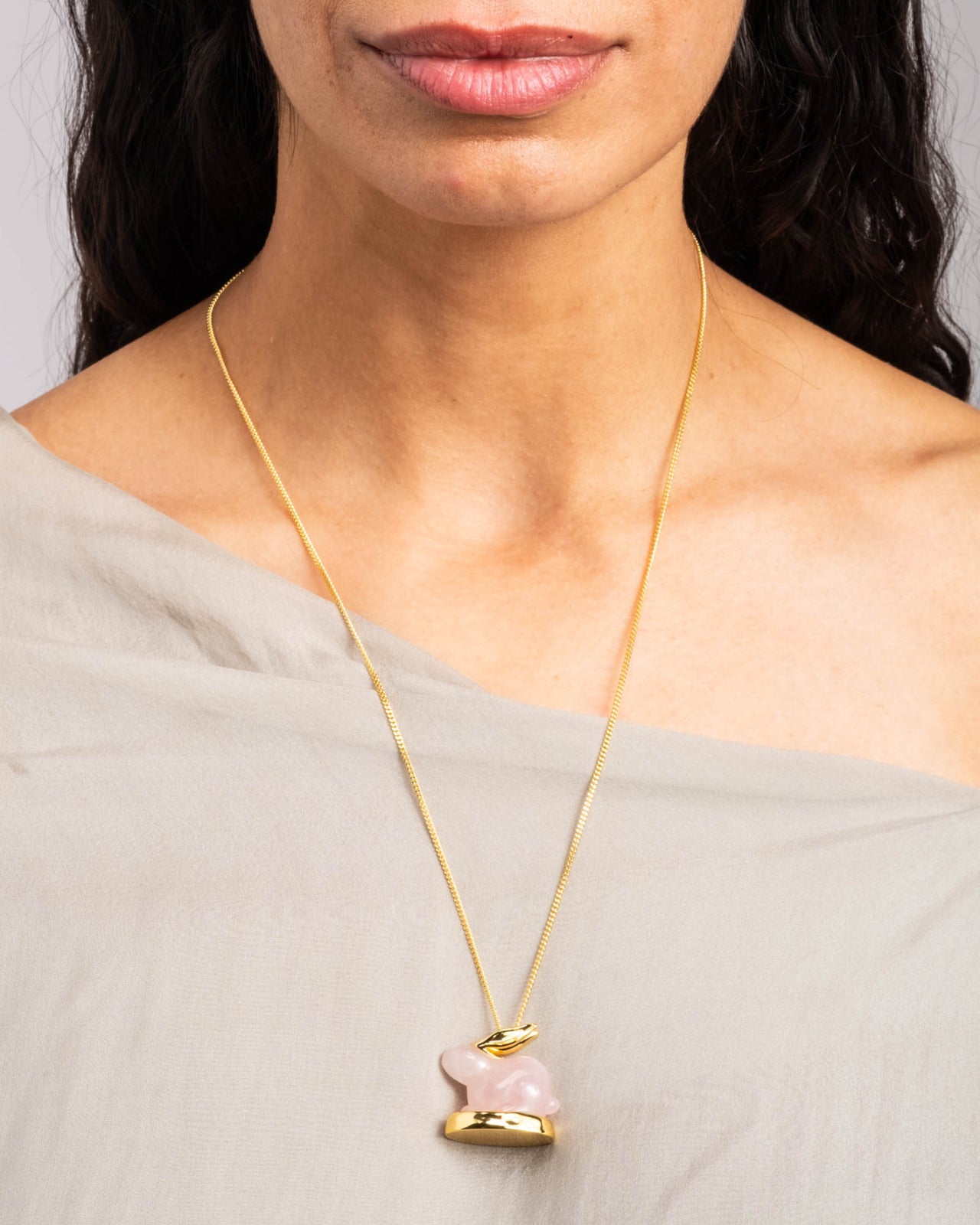 Bunny Rose Quartz Pendant Necklace - Photo 2