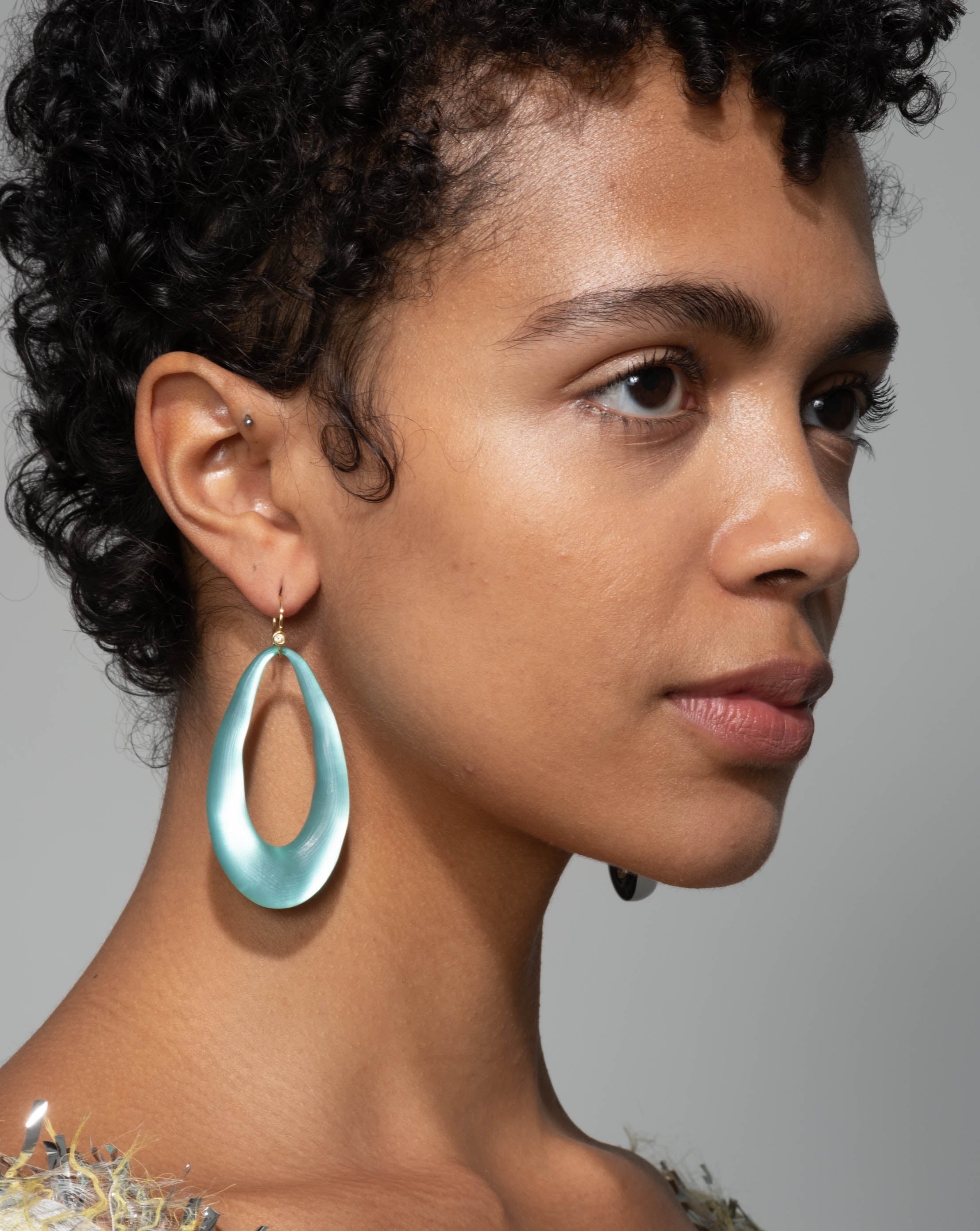 Mint Green Lucite Link Wire Earring Alexis Bittar ALEXIS BITTAR