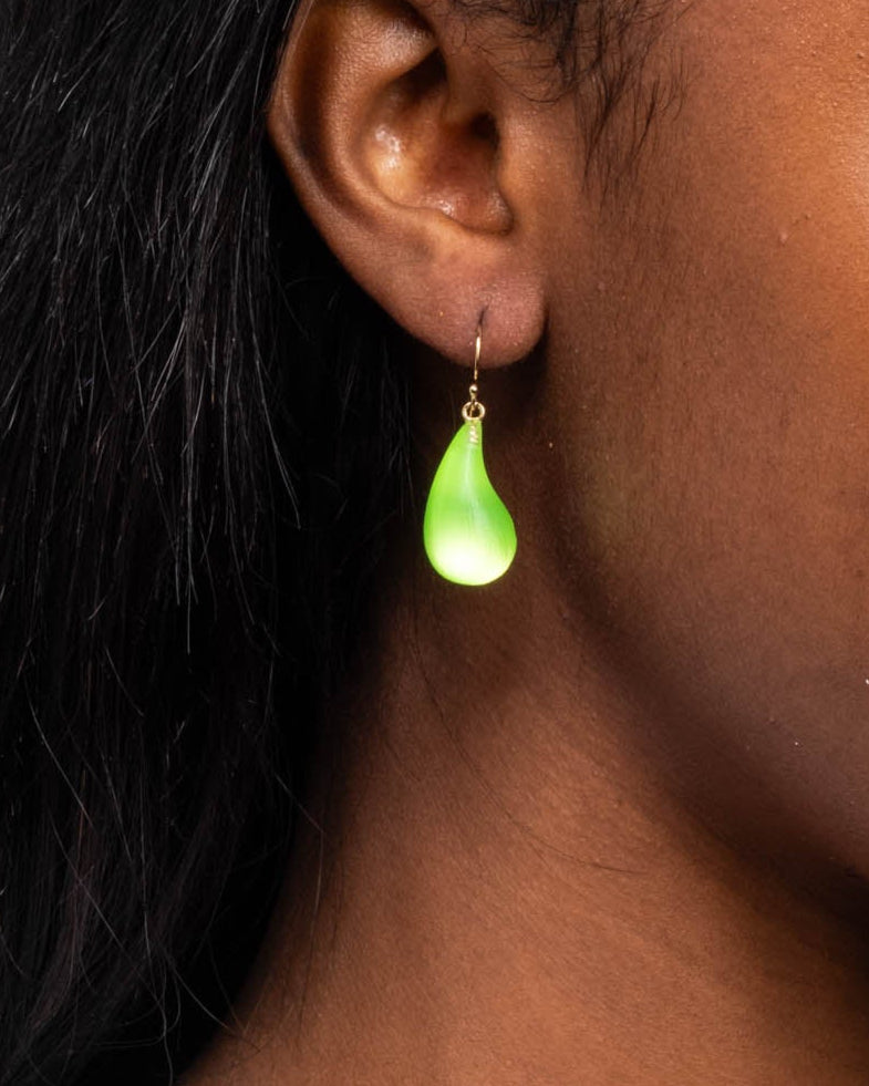 Lucite Dewdrop Earring- Neon Green - Photo 2