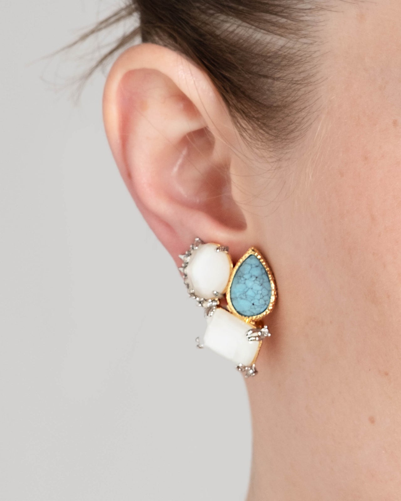 Muse D'Or White Mother of Pearl & Synthetic Turquoise Cluster Clip Earring - Photo 2