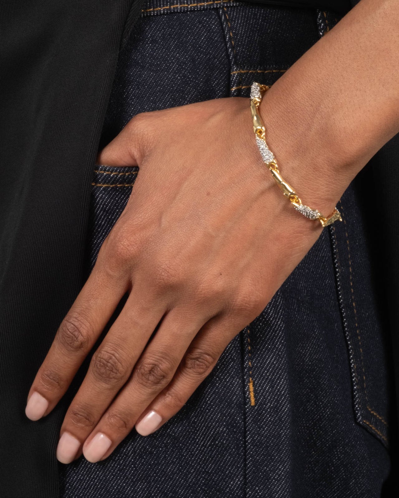 Solanales Crystal Linked Spear Bracelet - Photo 2