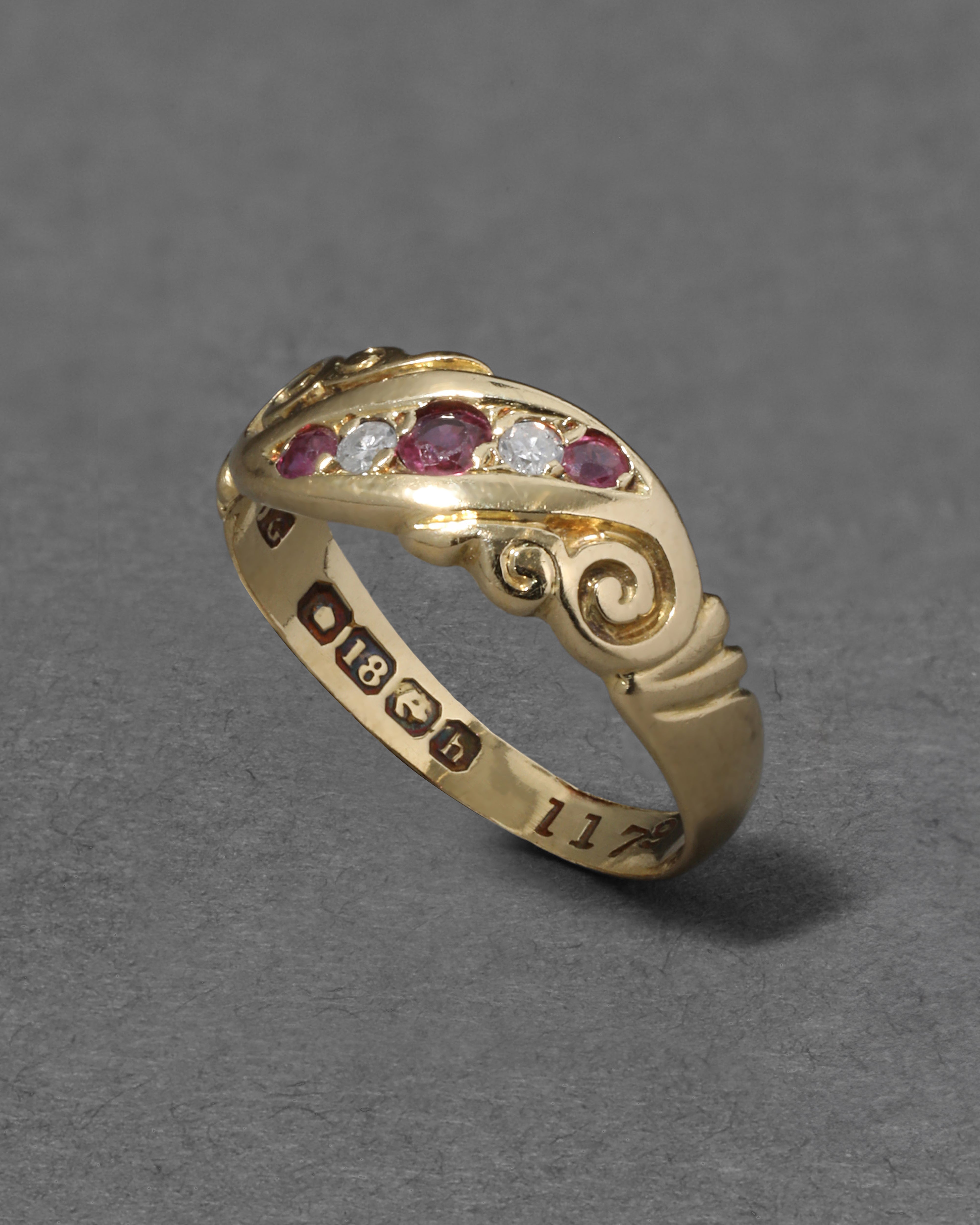 英国 vintage gold ring 20号 Antique Victorian English 1800s 14k Gold with Ruby & Diamond Band Ring