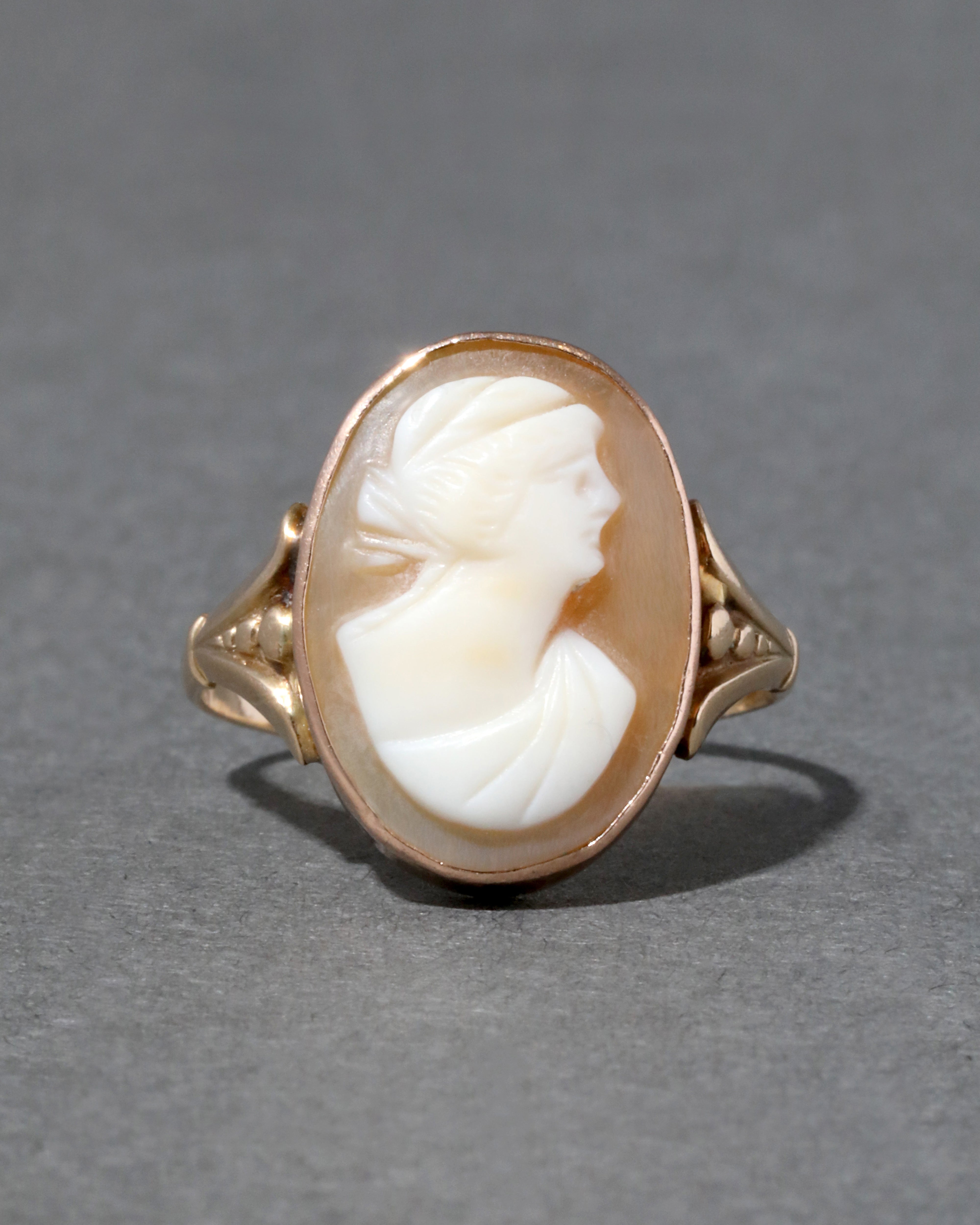 Alexis Bittar Antique Victorian 1800s 10K Two Tone Cameo Ring in Gold Size 7 Statement Jewelry from Alexis Bittar
