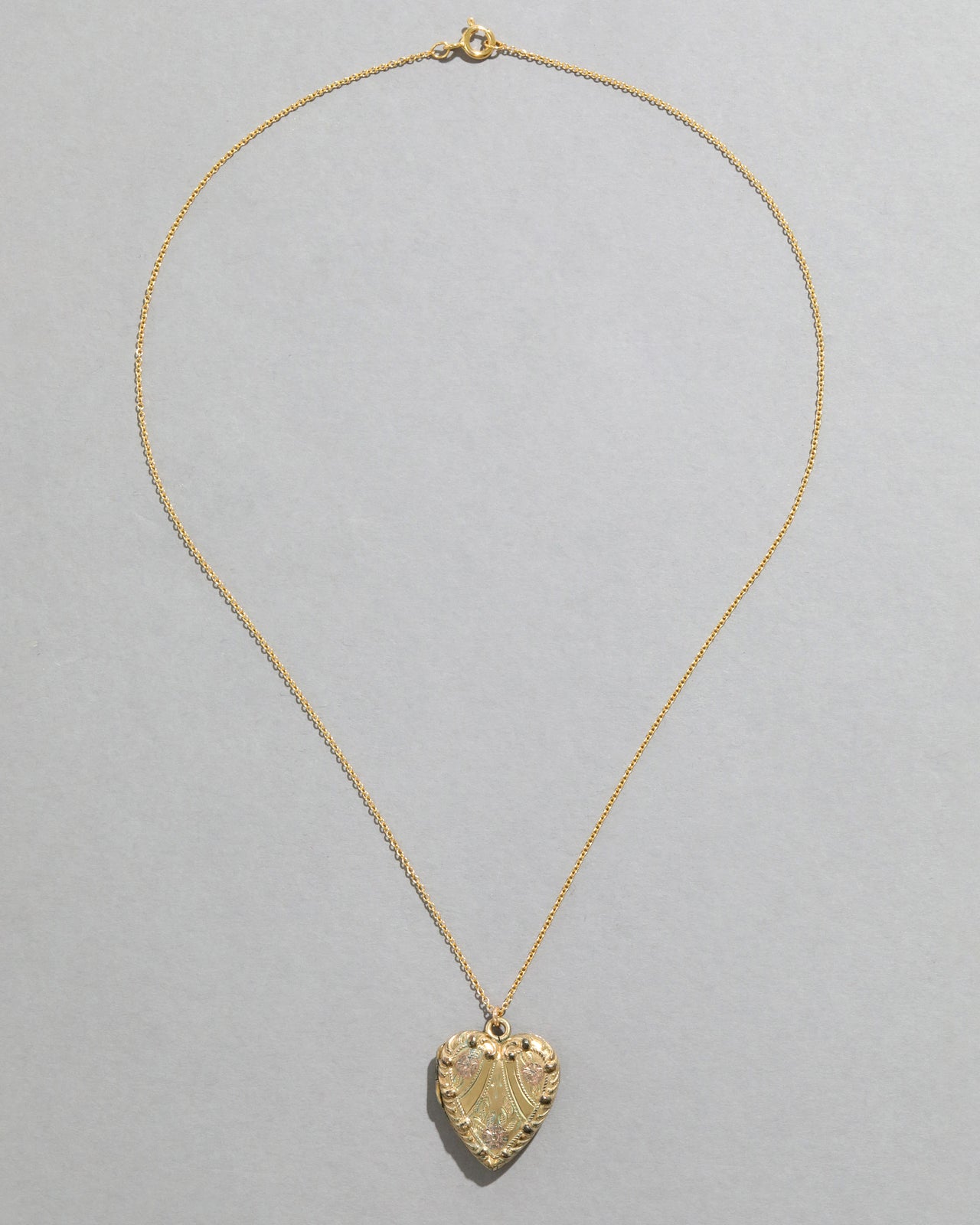 Vintage 1950s 10k Gold FIlled Scrolling Heart Locket Necklace - Photo 2