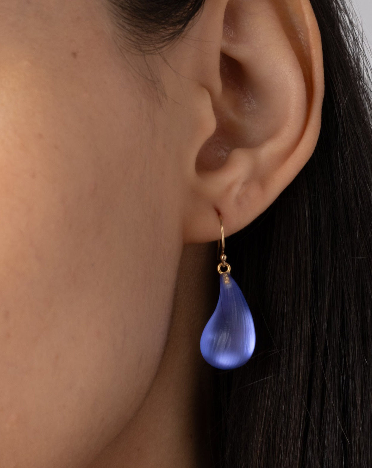 Lucite Dewdrop Earring- Electric Violet - Photo 2