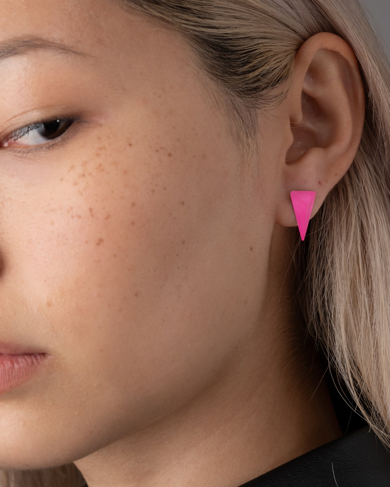 Lucite Pyramid Spike Post Earring - Neon Pink - Photo 2