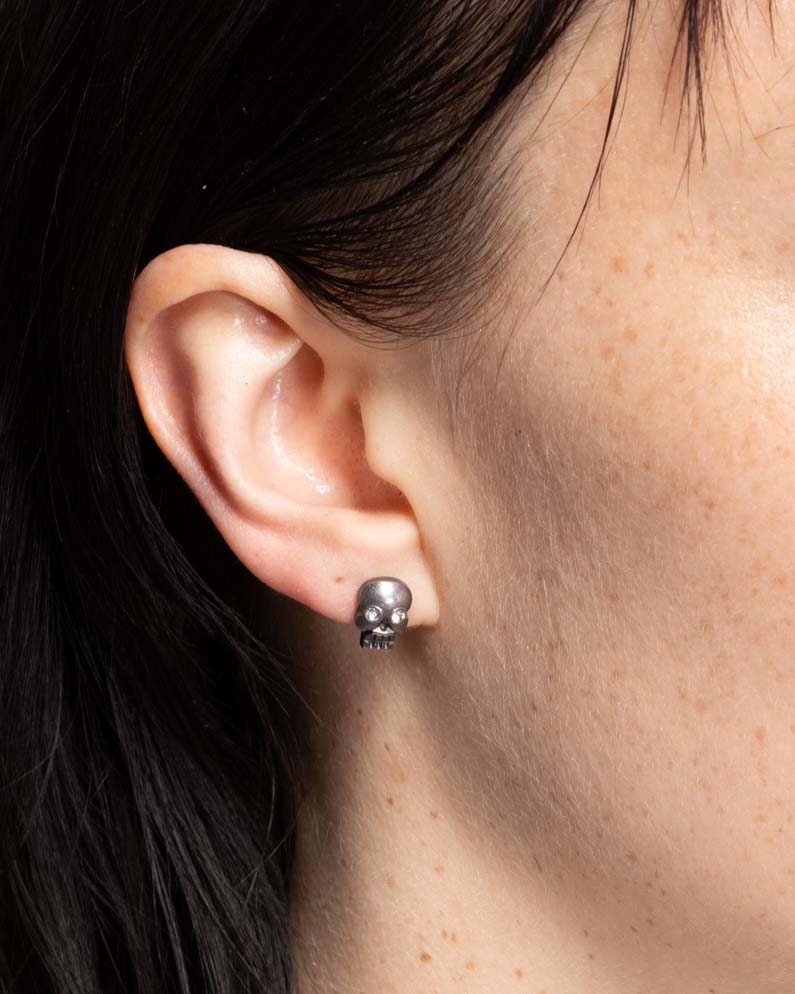 Mori Stud Earring in Sterling Silver with Paste Eyes - Photo 2