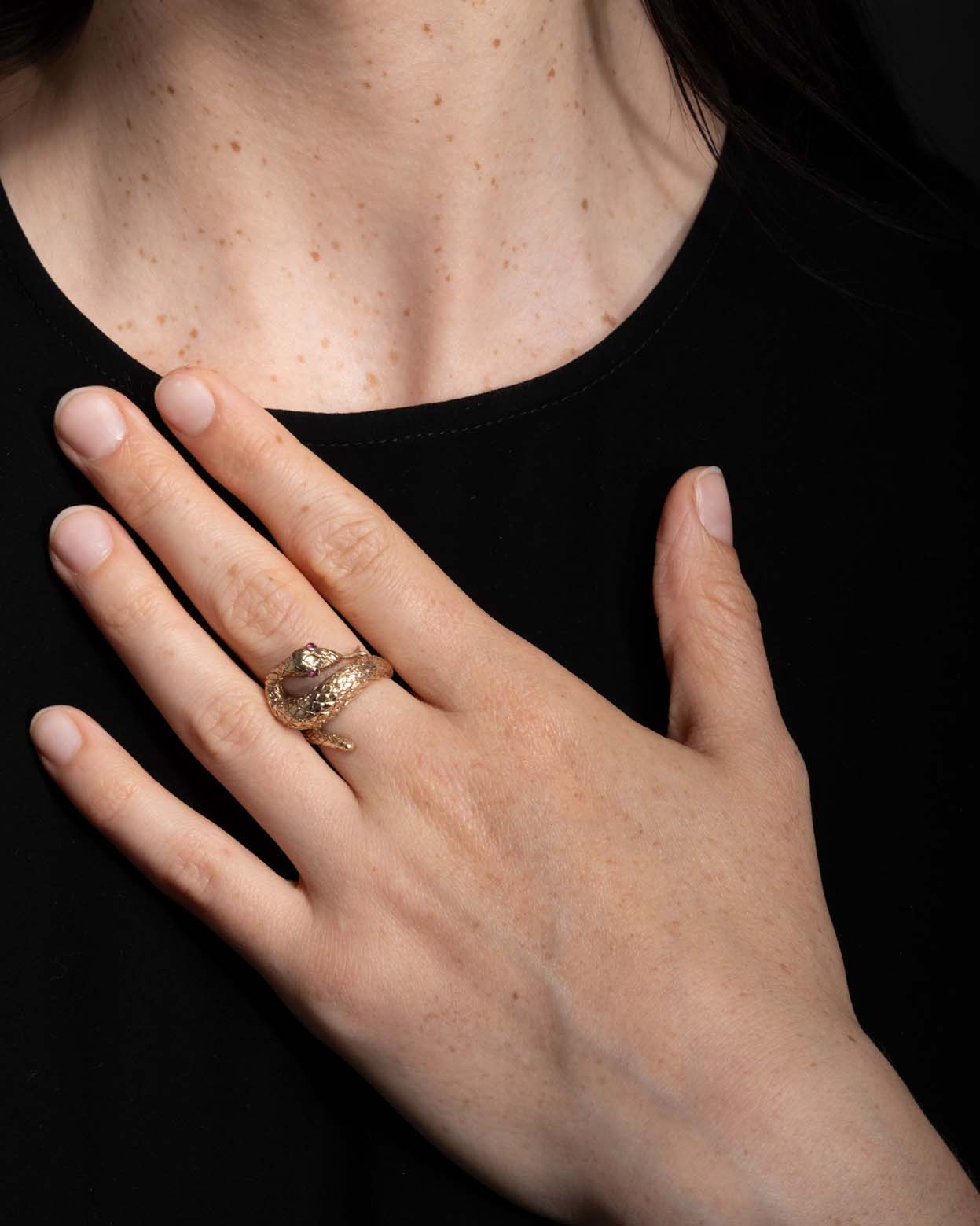 Antique 14k Gold Snake Ring with Ruby Eyes - Photo 2