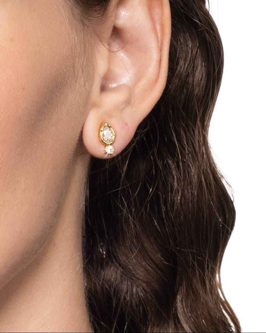 Asterales Gold Petite Teardrop Stud Earring - Photo 2