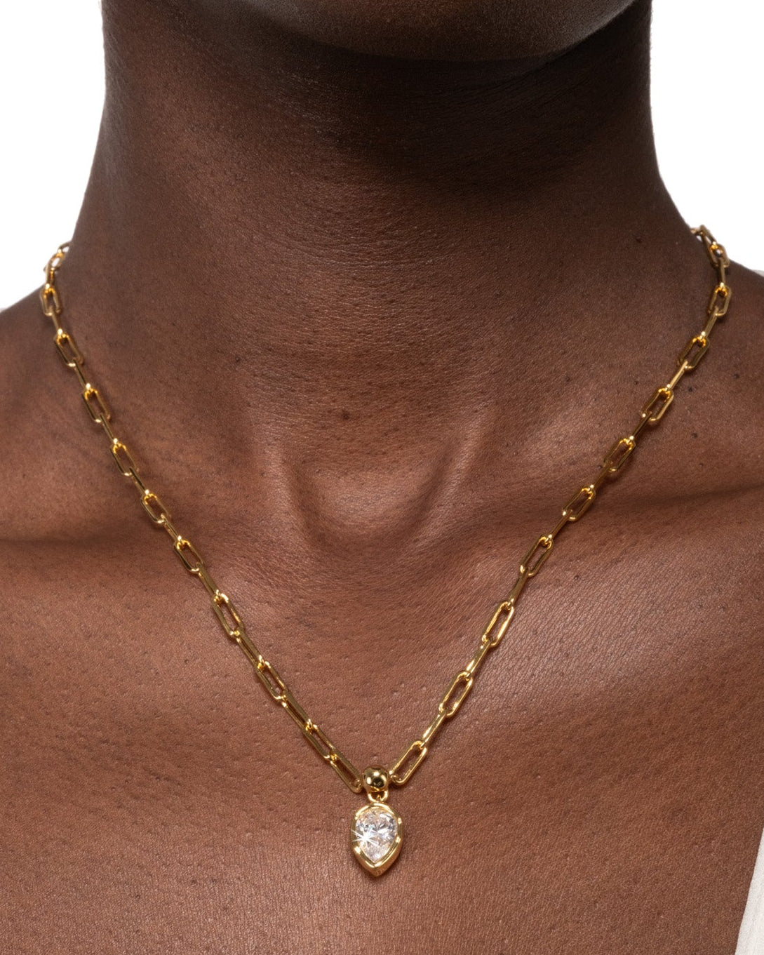 Asterales Gold Solitaire Charm Necklace - Photo 2