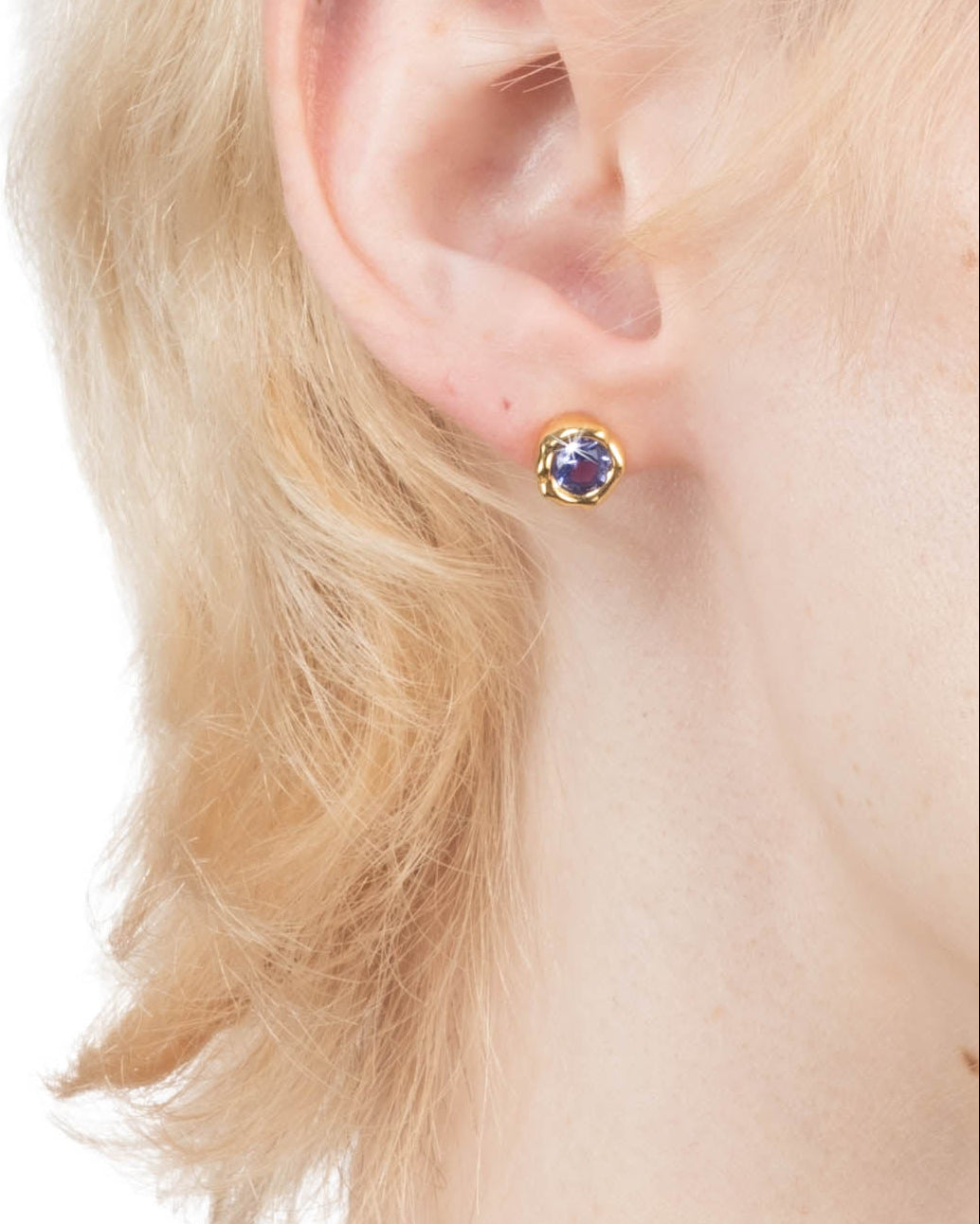 Asterales Molten Bezel Stud Earring- Gold & Tanzanite - Photo 2