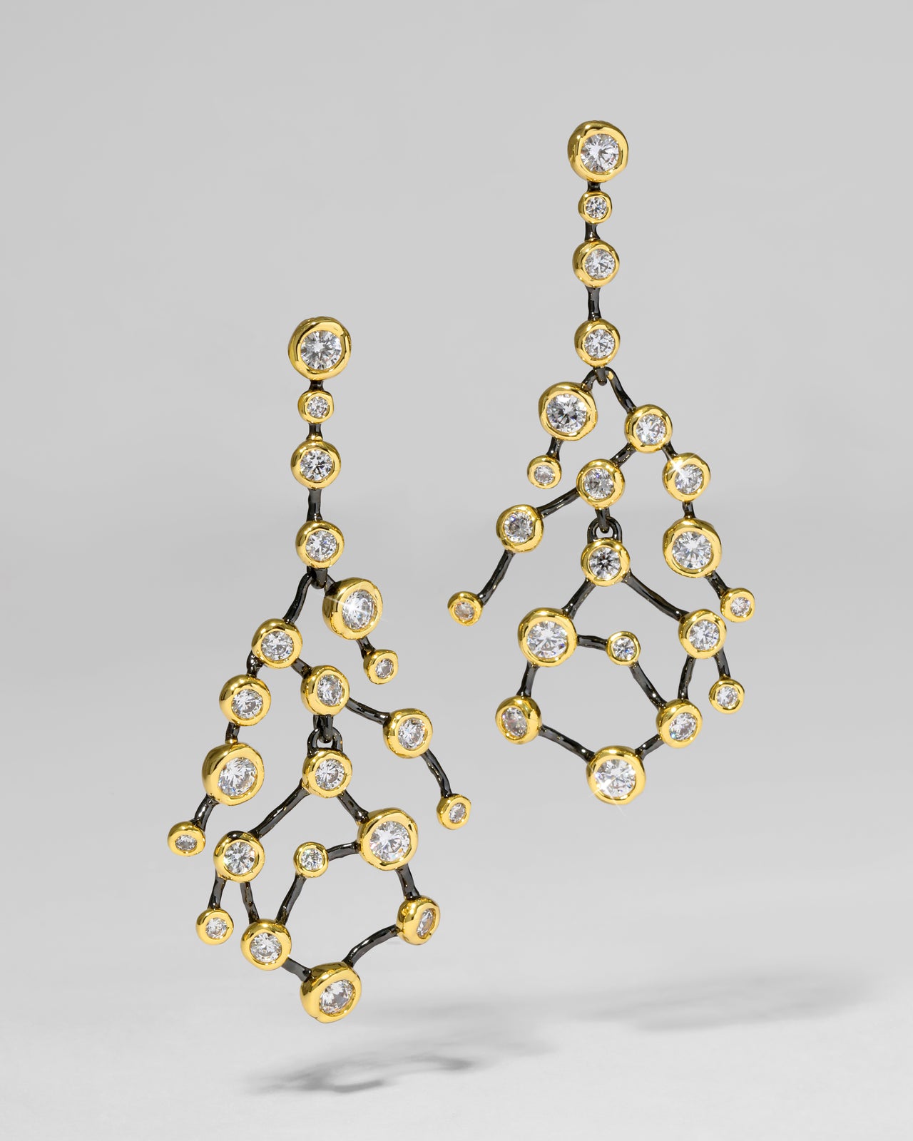 Asterales Noir Celestial Earring - Photo 2