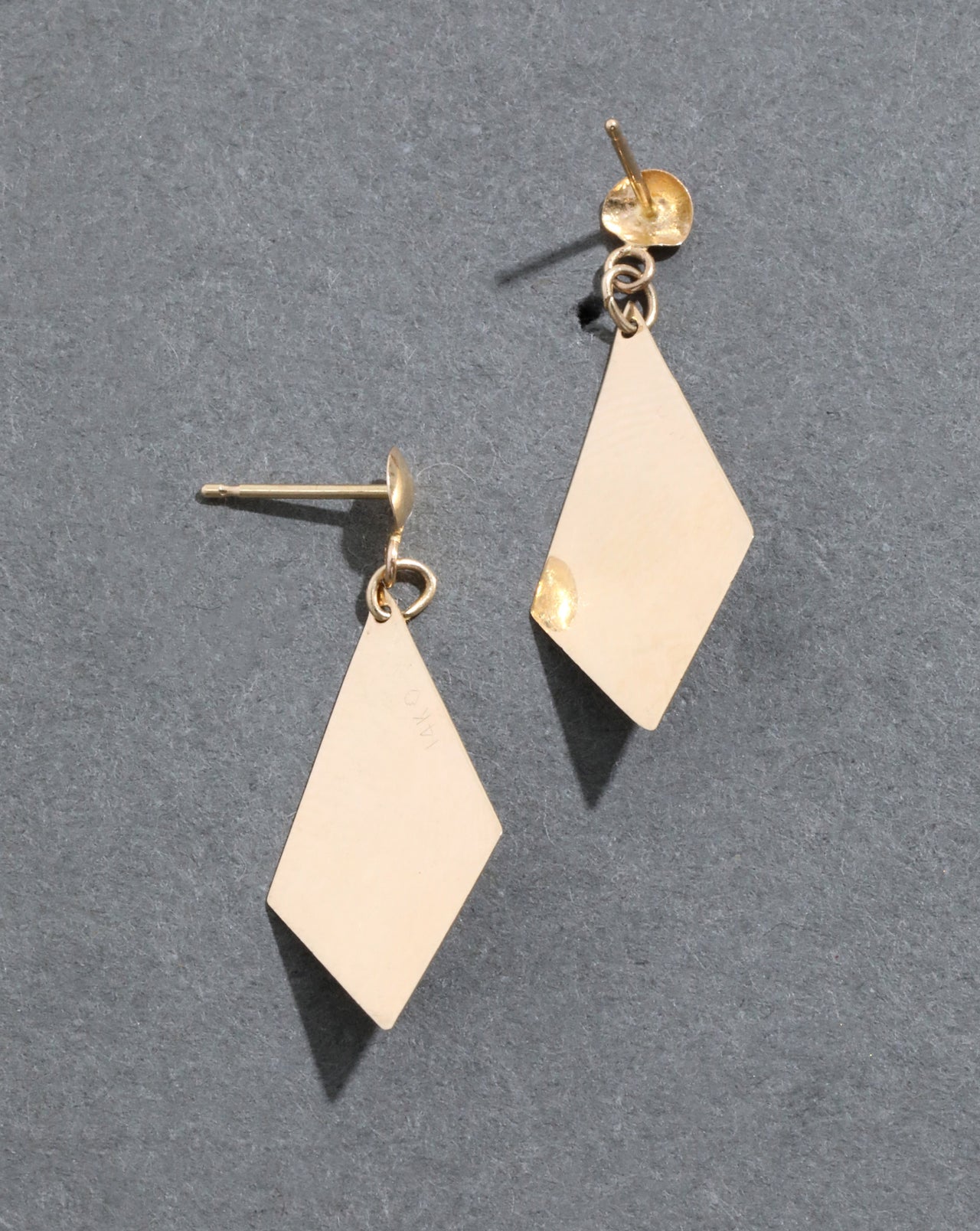 Vintage 1980s 14K Gold Onyx Post Earring - Photo 2