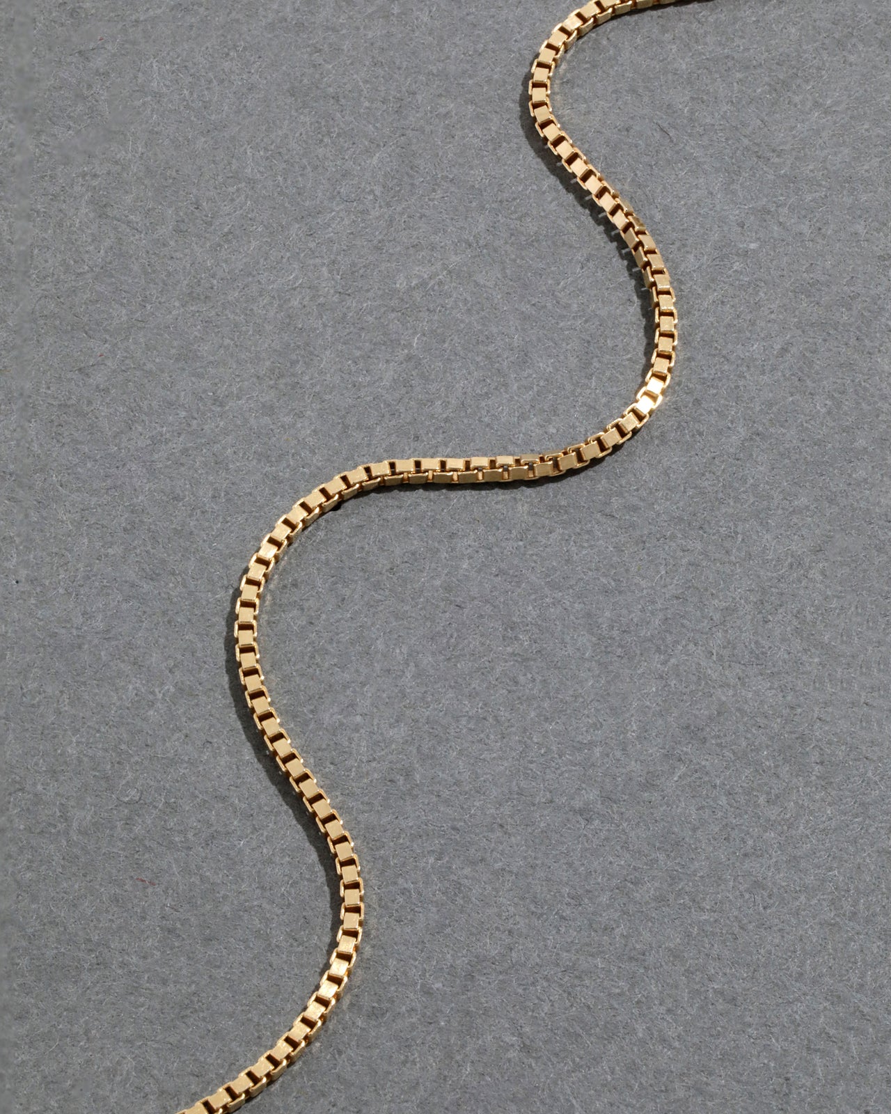 Vintage 18k Gold Vintage Box Chain Necklace - Photo 2