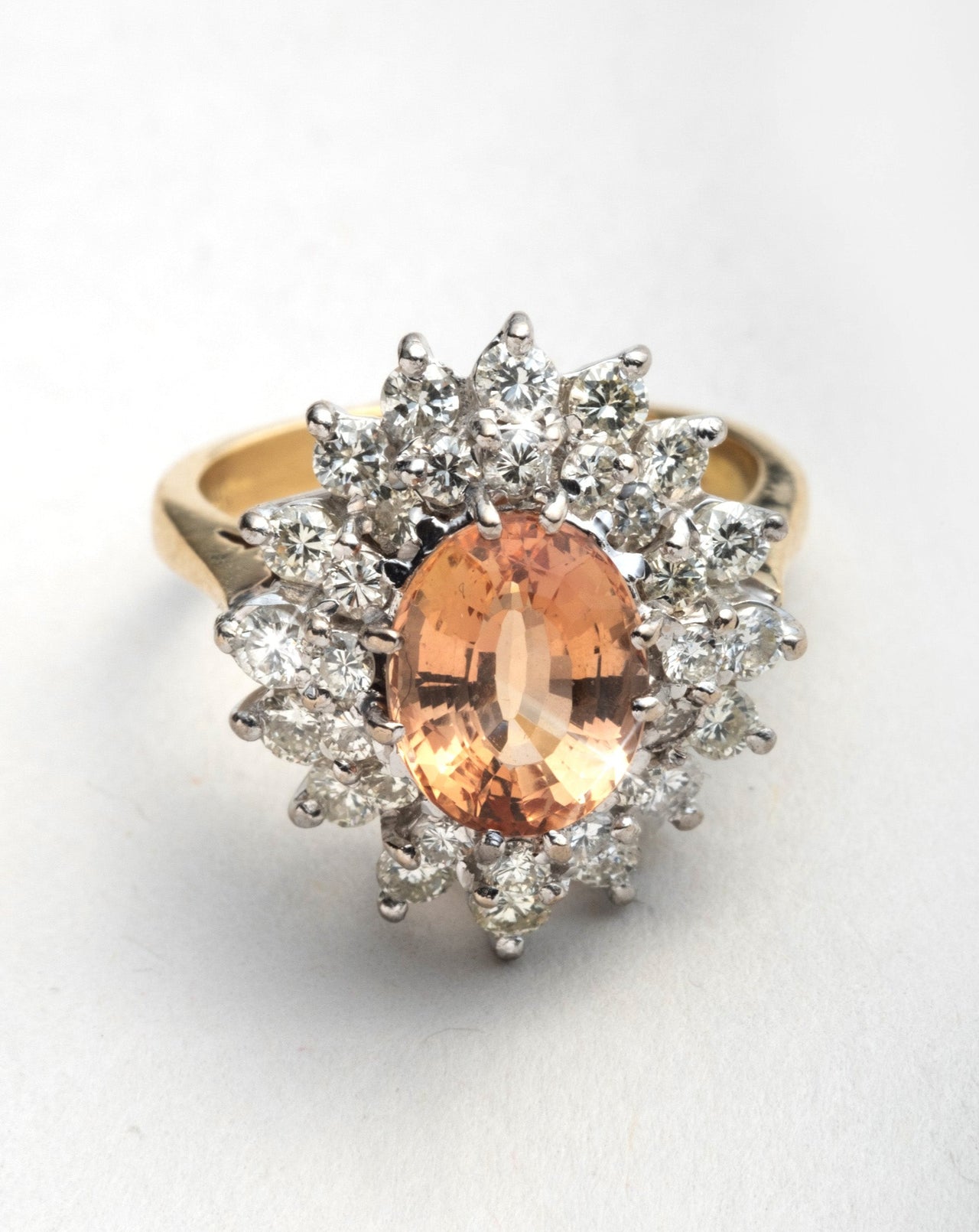 Vintage 1940s 18k Gold Peach Sapphire and Diamond Halo Ring - Photo 2