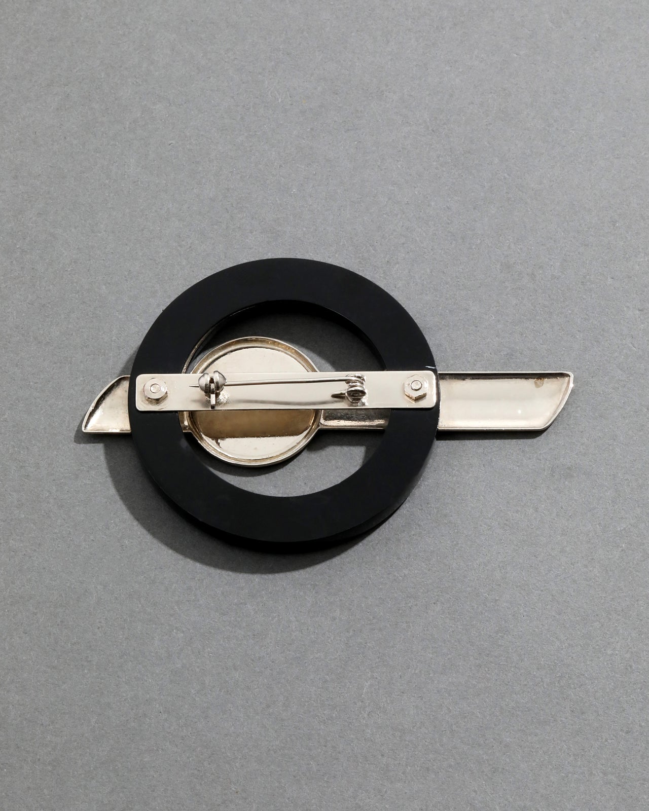 Vintage 1930s Chrome and Bakelite Modernist Brooch - Photo 2