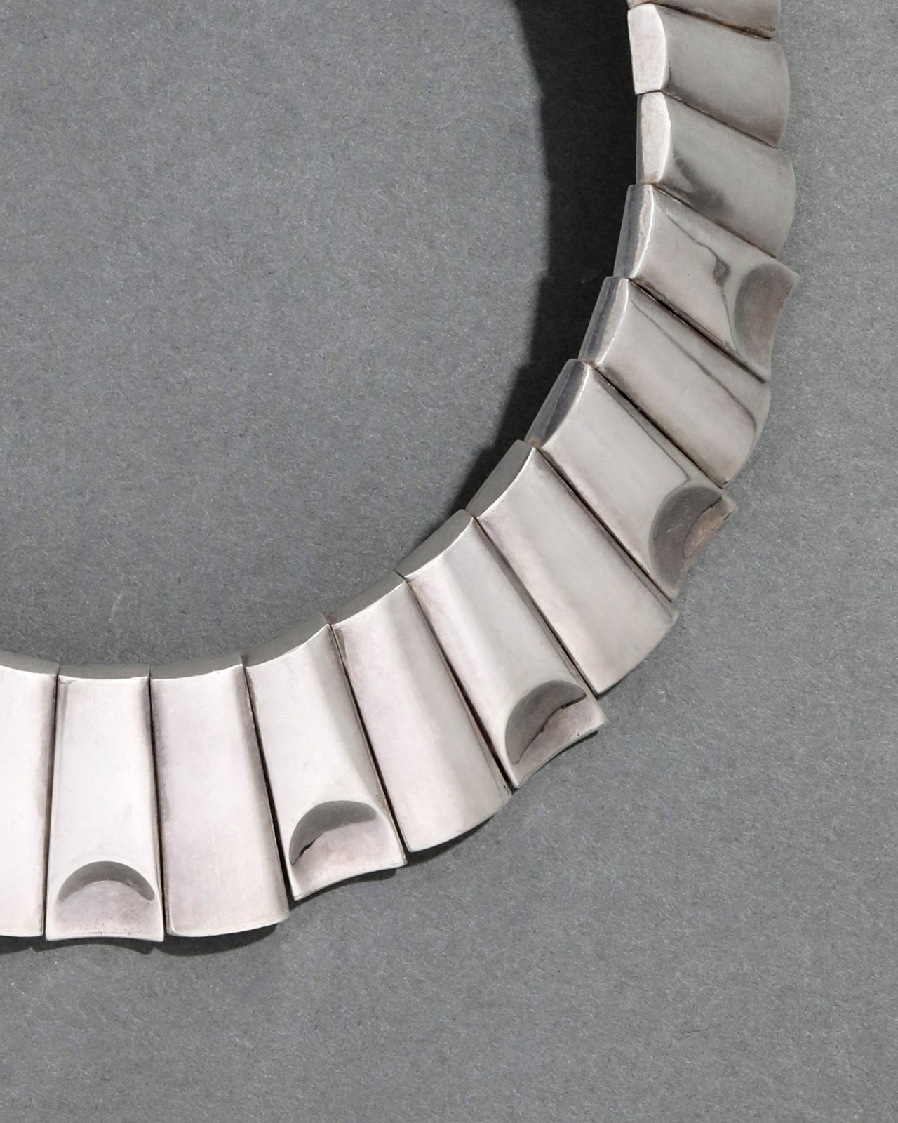 Vintage 1970s Handmade Sterling Silver Modernist Necklace - Photo 2