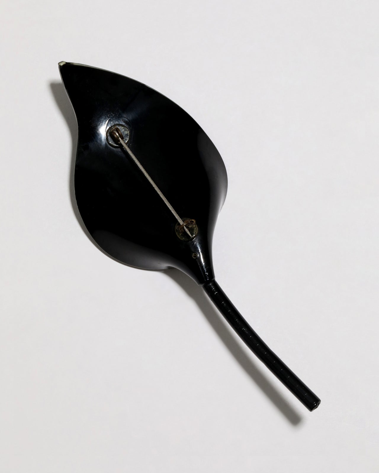 Vintage 1940s Celluloid Calla Lily Crystal Pin - Photo 2