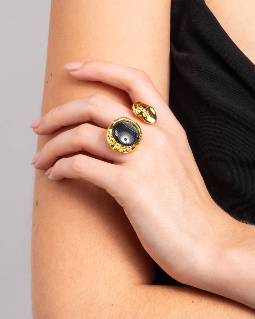 Brut Banded Agate Coin Open Ring - Photo 2
