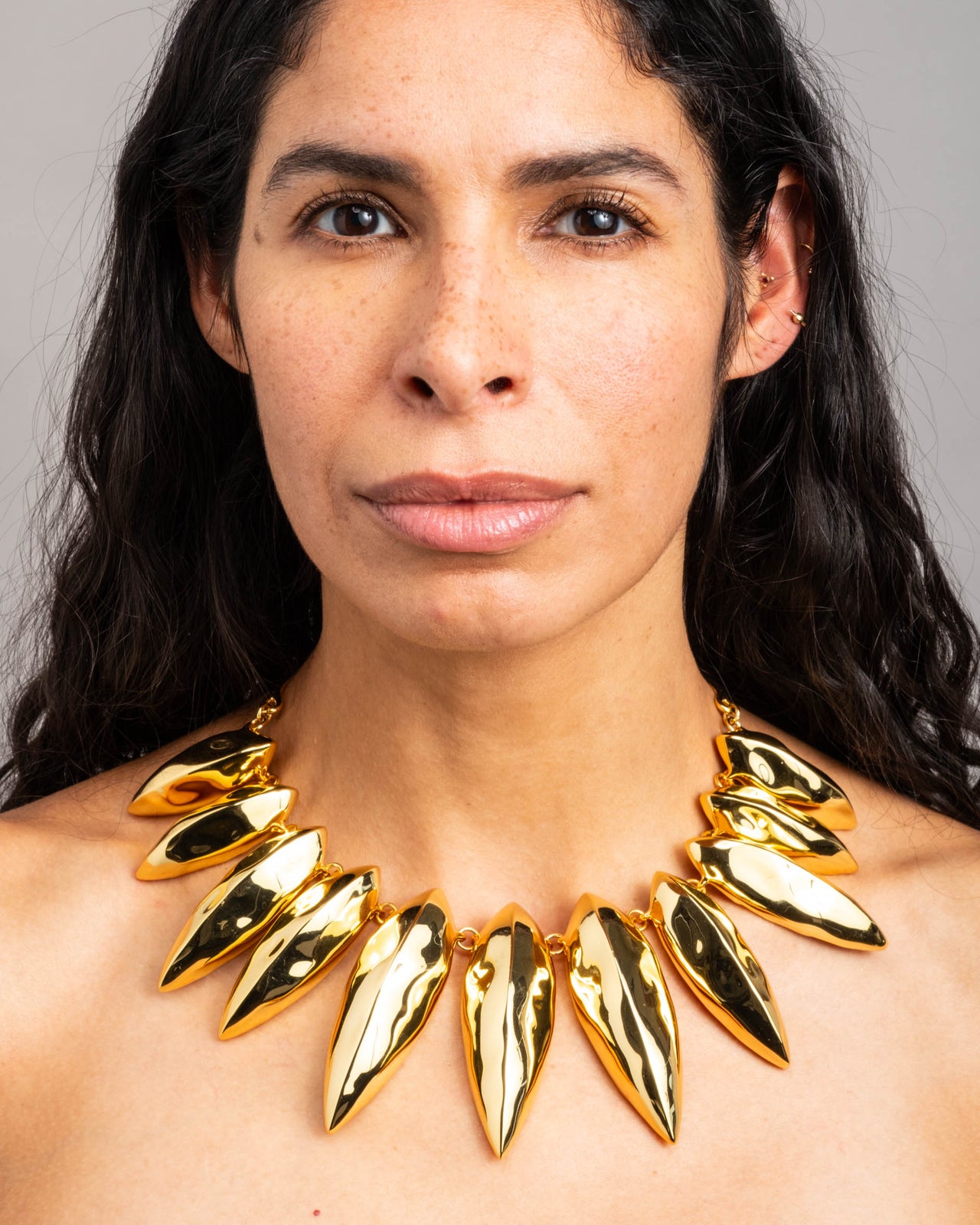 Brut Gold Armor Necklace - Photo 2