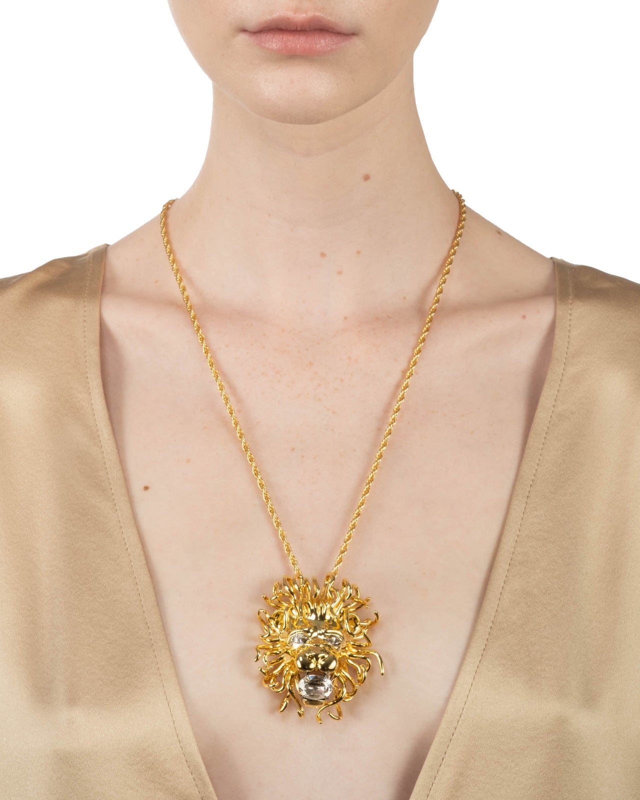 Brut Gold Lion Crystal Pendant Necklace - Photo 2
