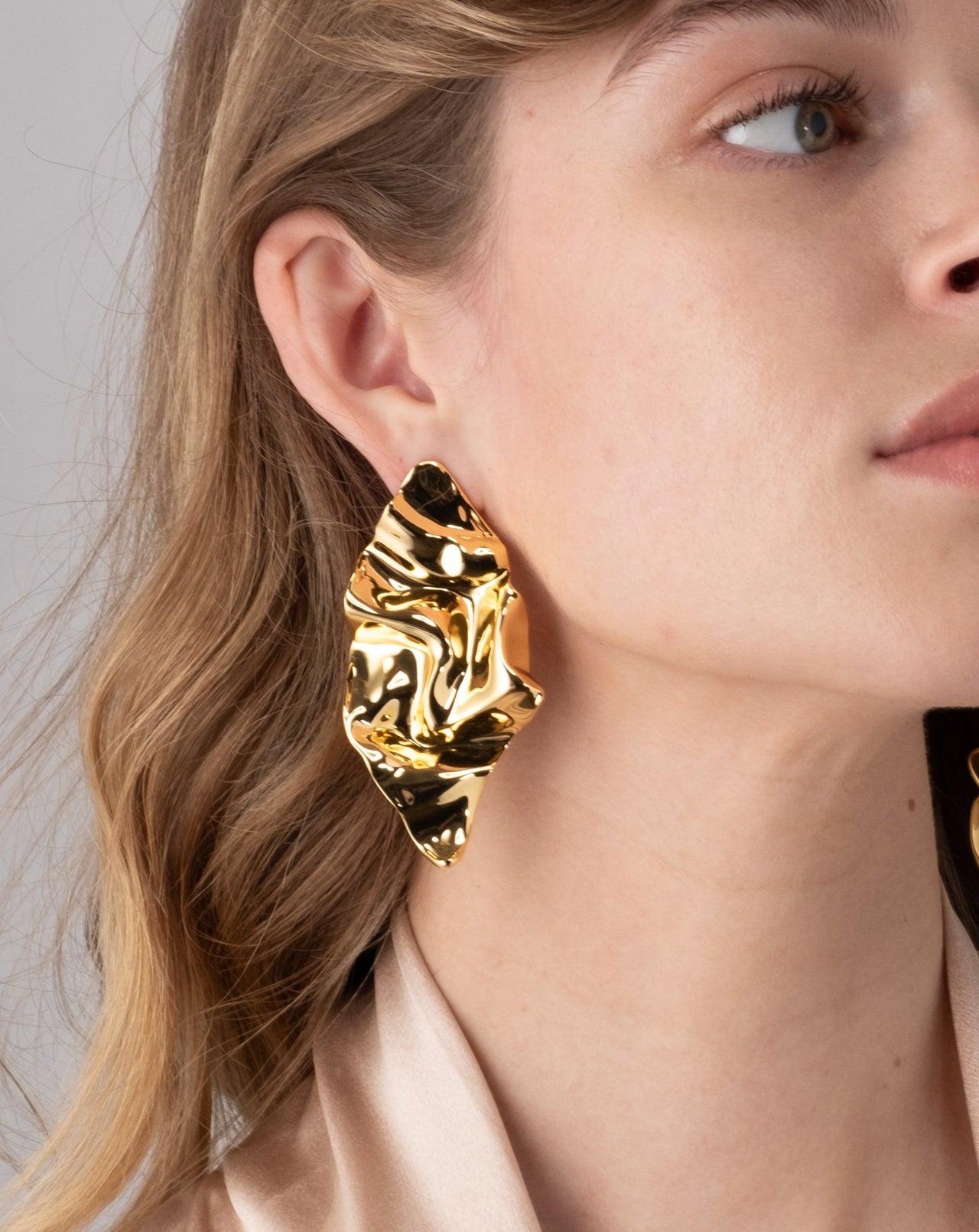 Crumpled Large Post Earring- Gold - Photo 2
