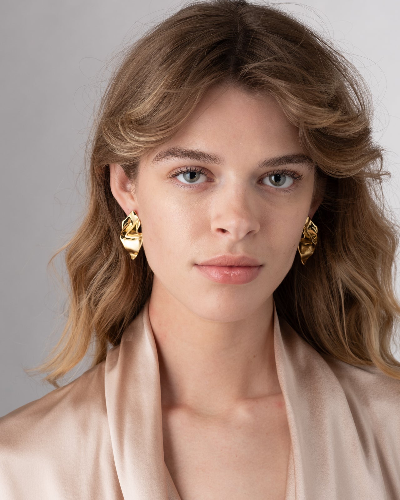 Crumpled Small Post Earring- Gold - Photo 2