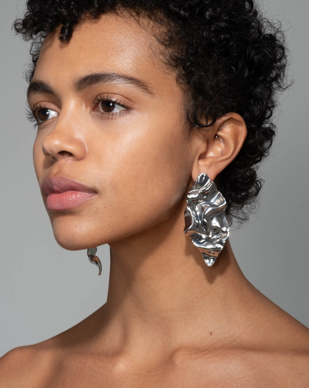 Rhodium Crumpled Large Post Earring ALEXIS BITTAR