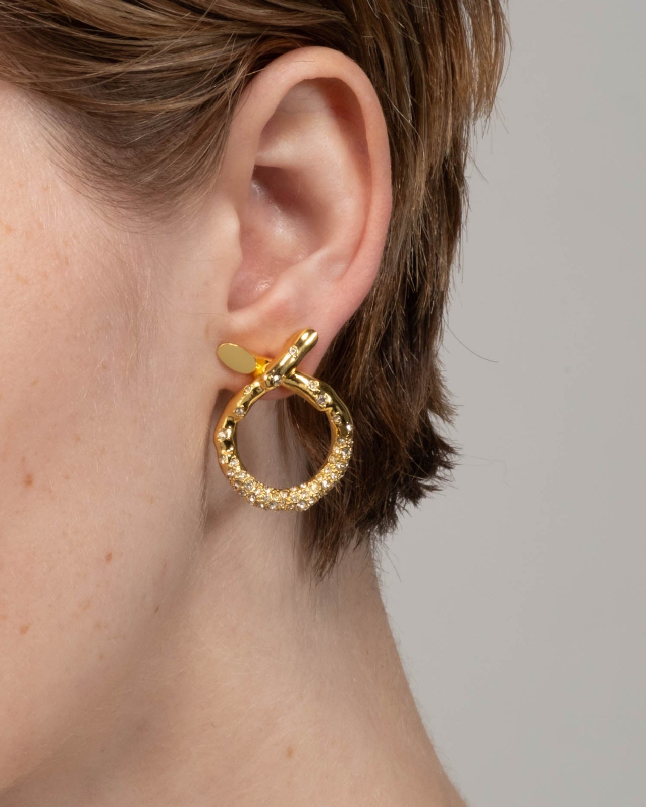 Gold Knot Crystal Pave Earring - Photo 2