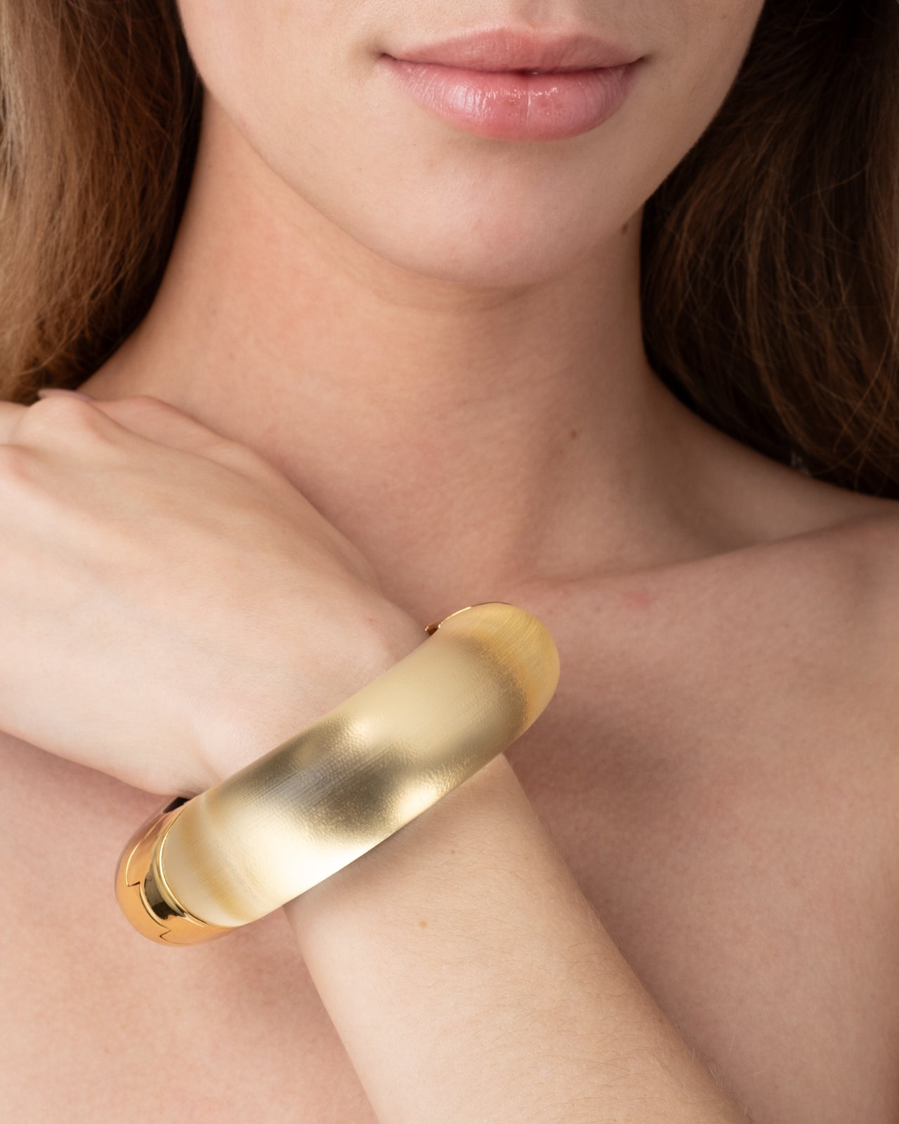 Large Molten Lucite Hinge Bracelet - Gold - Photo 2