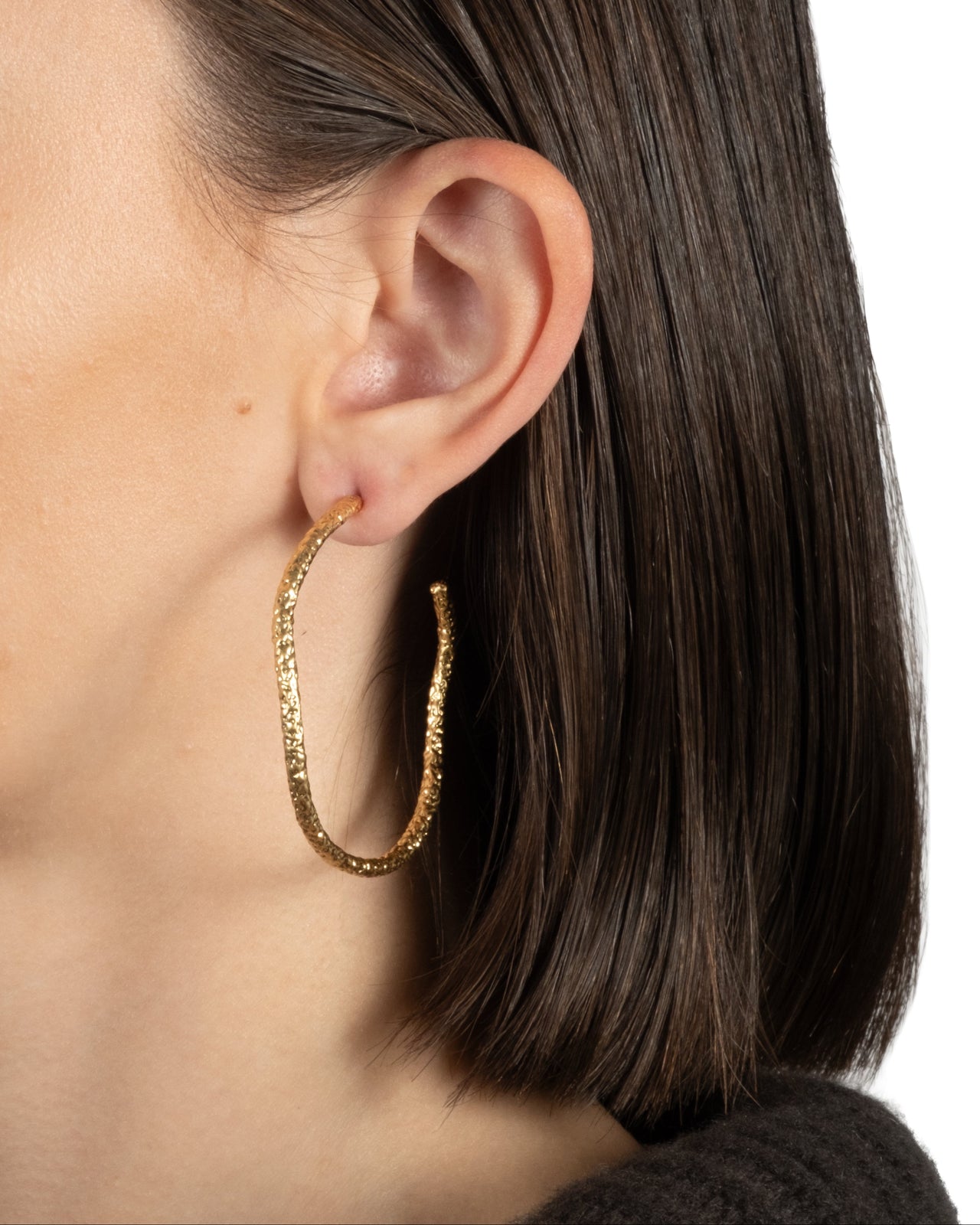 Large Textured Hoop Earring - Photo 2