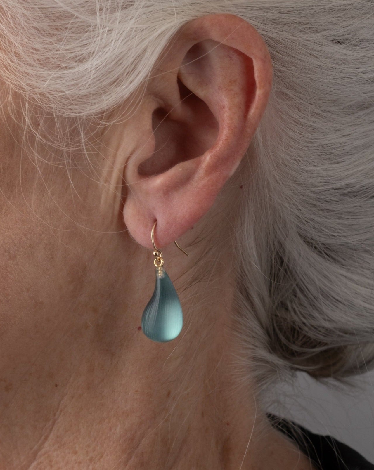 Lucite Dewdrop Earring- Teal Blue - Photo 2