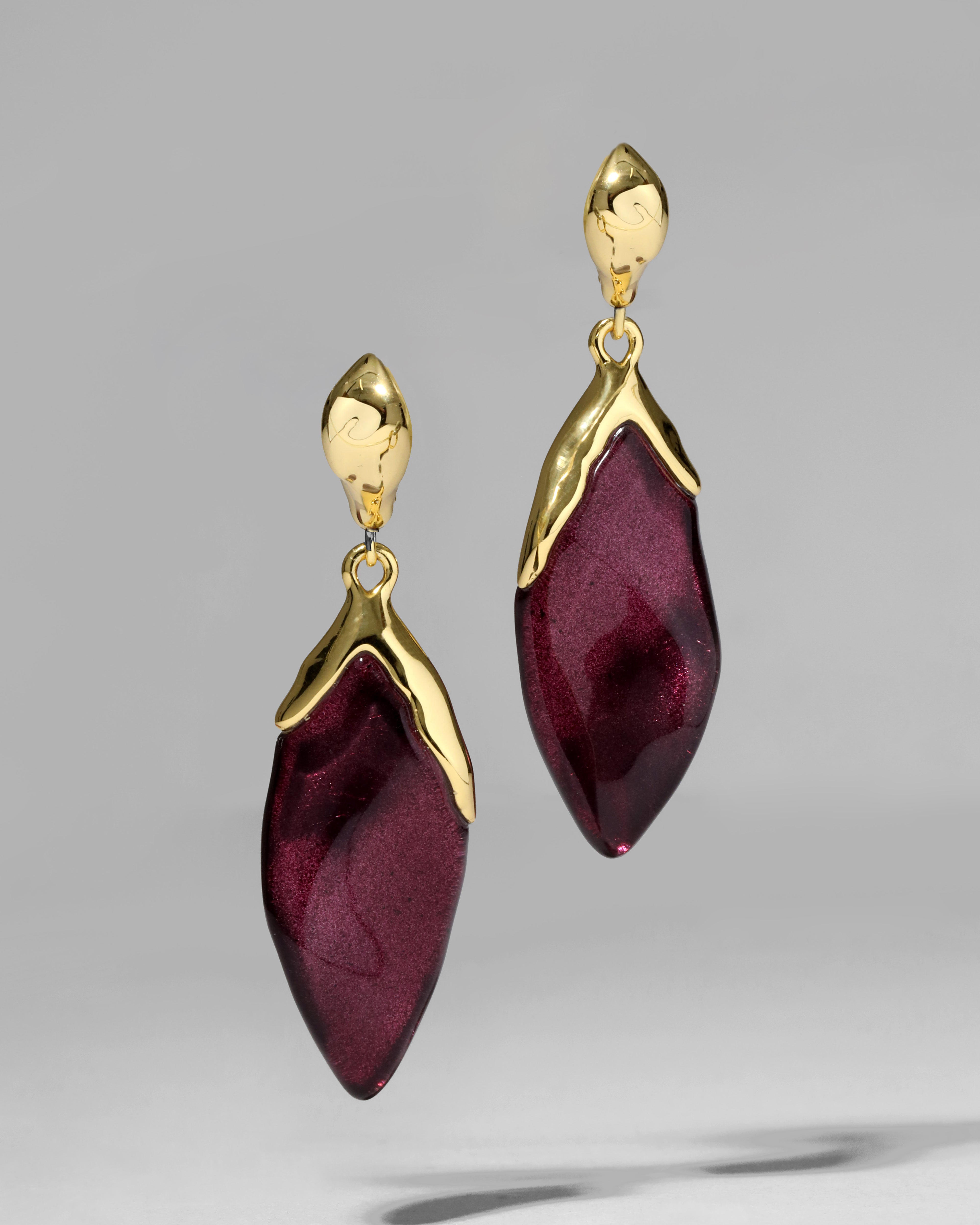 Lucite Petal Leverback Earring Cherry