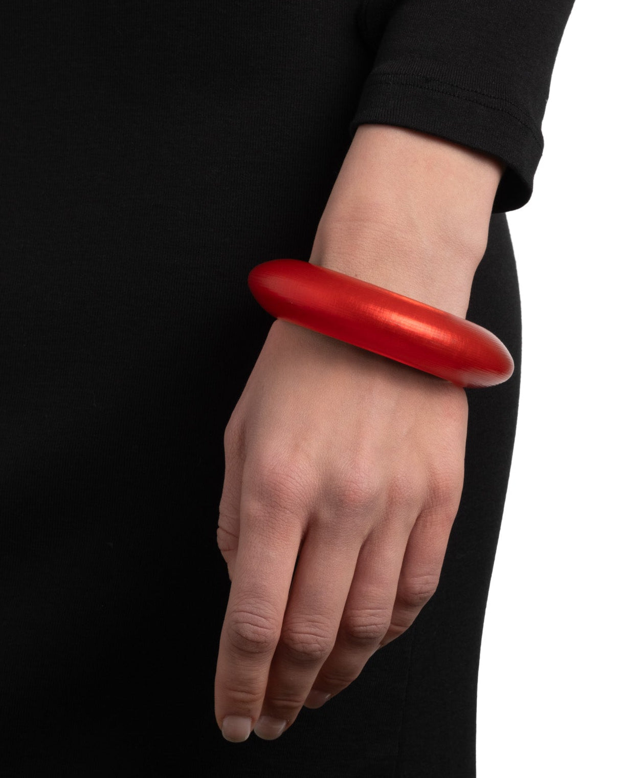 Lucite Saucer Bangle Bracelet- Lipstick Red - Photo 2