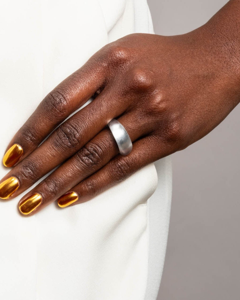 Lucite Tapered Ring- Silver - Photo 2