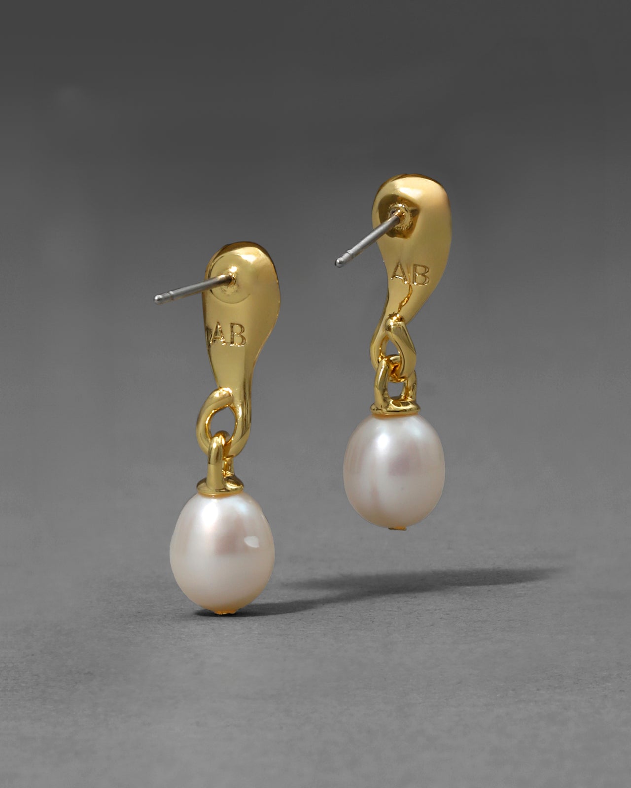 Perla Liquid Drop Post Earring - Photo 2