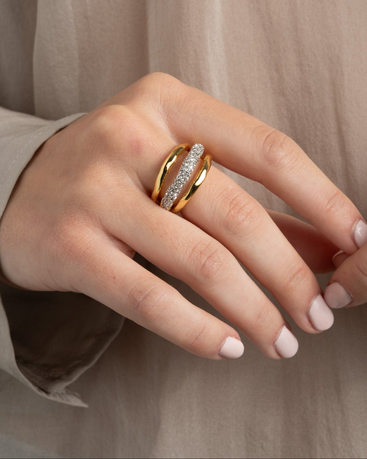 Solanales Crystal Orbiting Ring- Gold - Photo 2