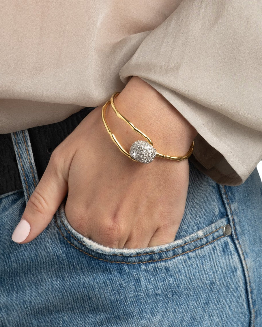 Solanales Crystal Pebble Clasp Bracelet - Photo 2