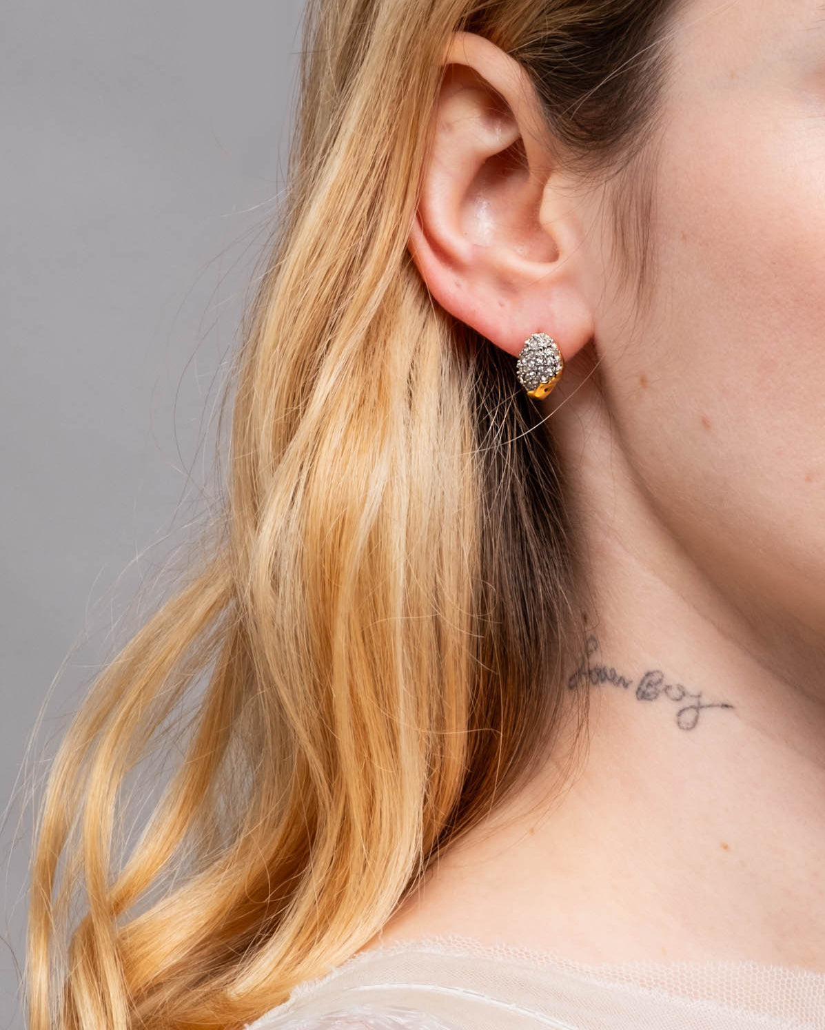Solanales Crystal Tiny Pebble Stud Earring - Photo 2
