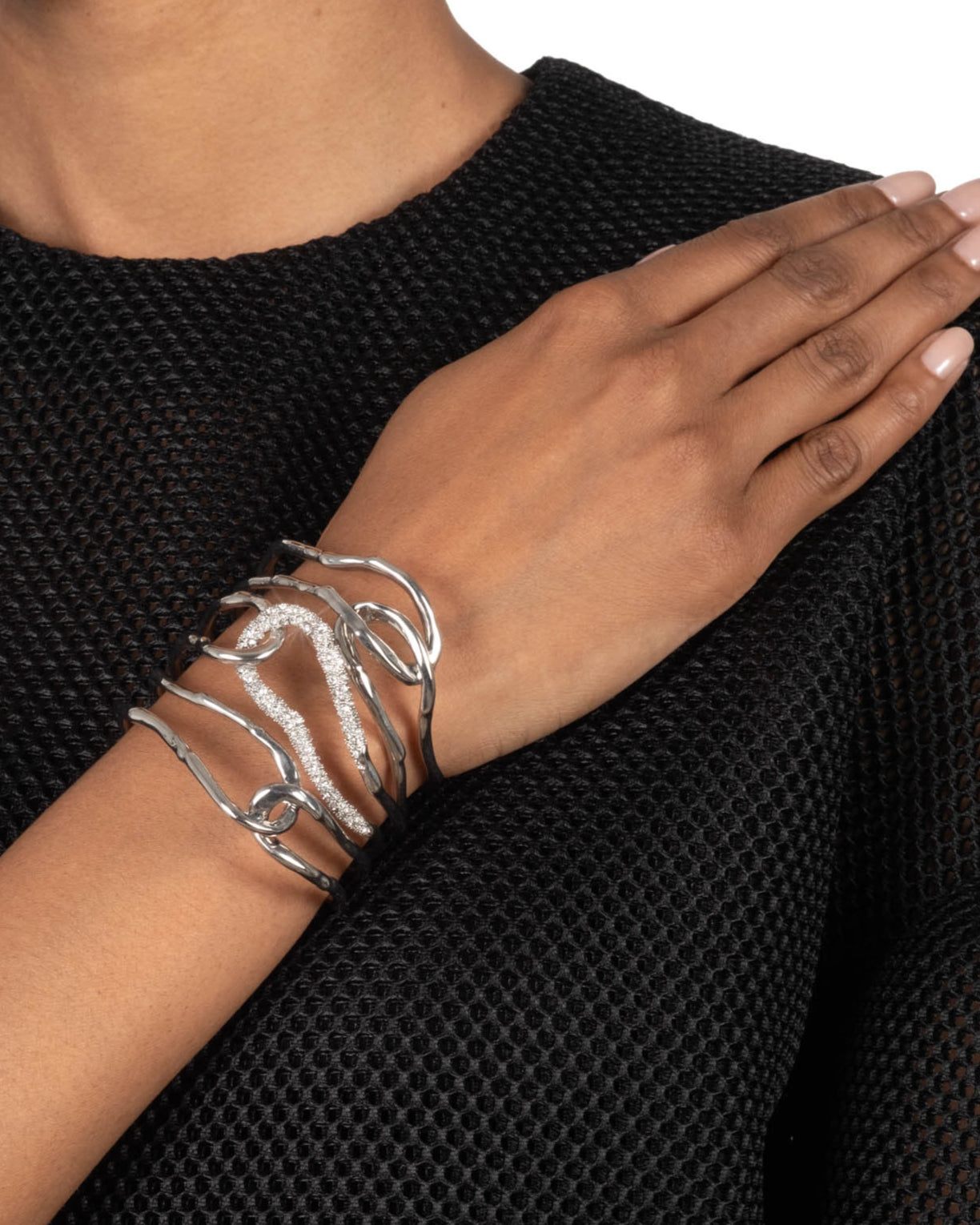 Solanales Large Twisted Cuff Bracelet - Silver - Photo 2
