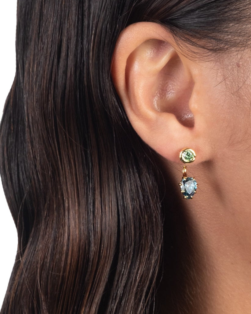 Solaris Vermeil Front Back Earring- Emerald + Sapphire Moissanite - Photo 2