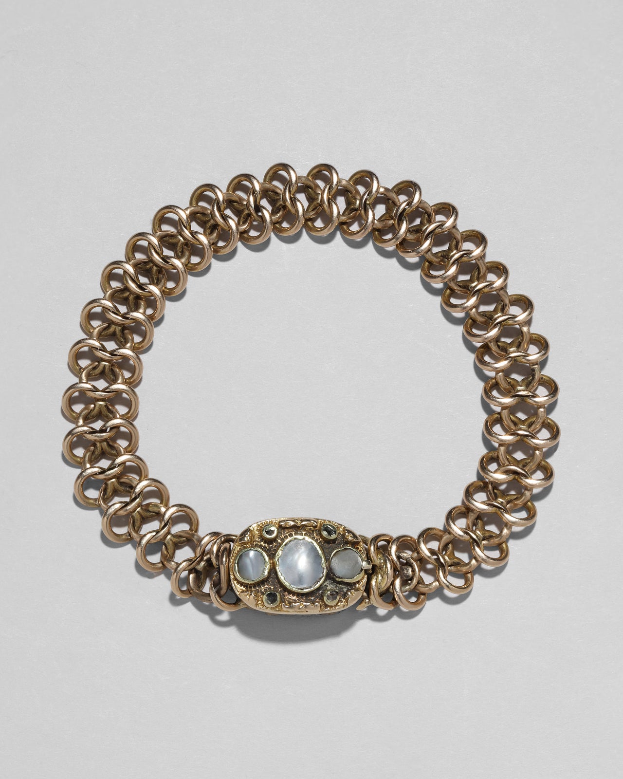 Antique Early 1800s 14k Gold with Mother of Pearl & Diamond Hand Engraved Link Bracelet - Photo 2