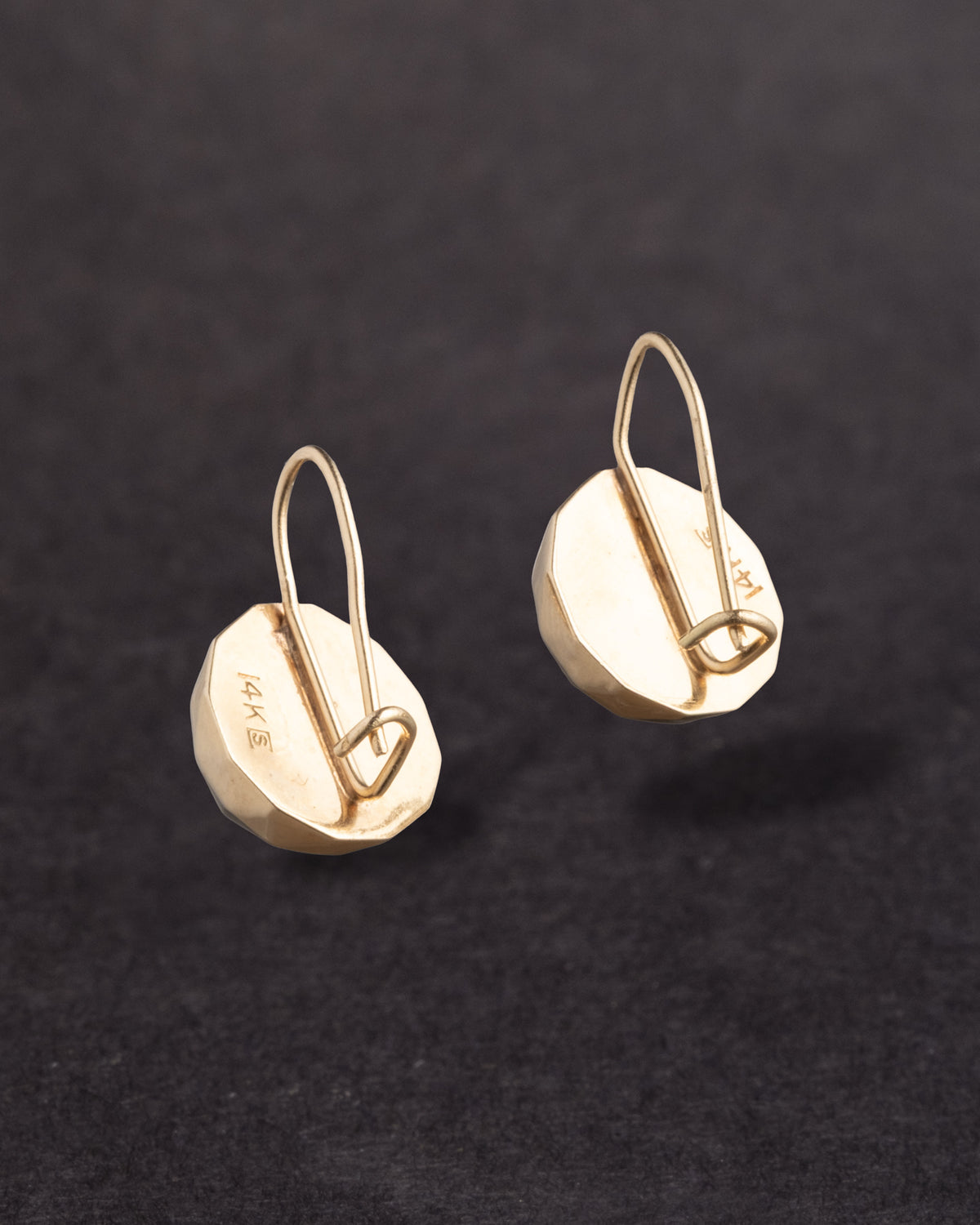Antique Early 1900s 14k Gold Hand Faceted Dome Earring - Photo 2