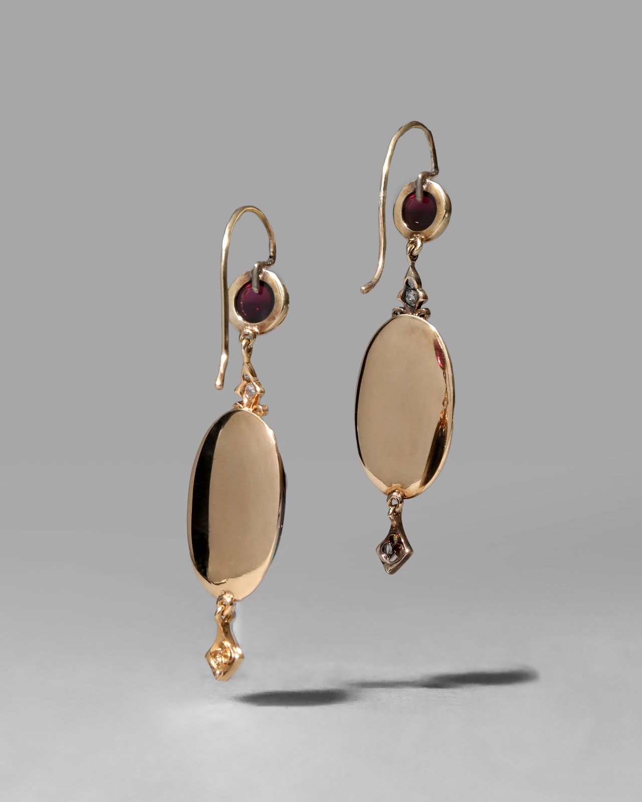 Antique Victorian 1870s 14k Gold with Garnet & Diamond Earring - Photo 2