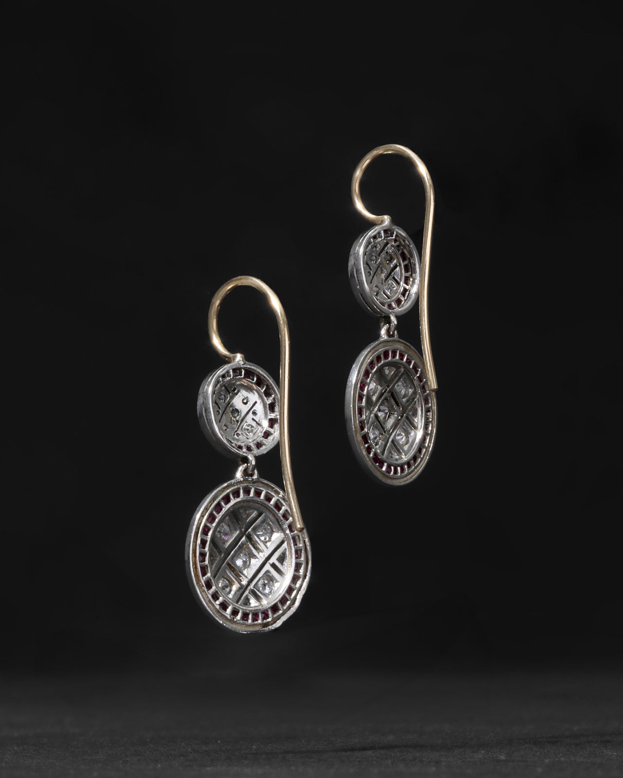 Vintage 1930s Platinum & 14k Gold Ruby & Diamond Deco Drop Earring - Photo 2
