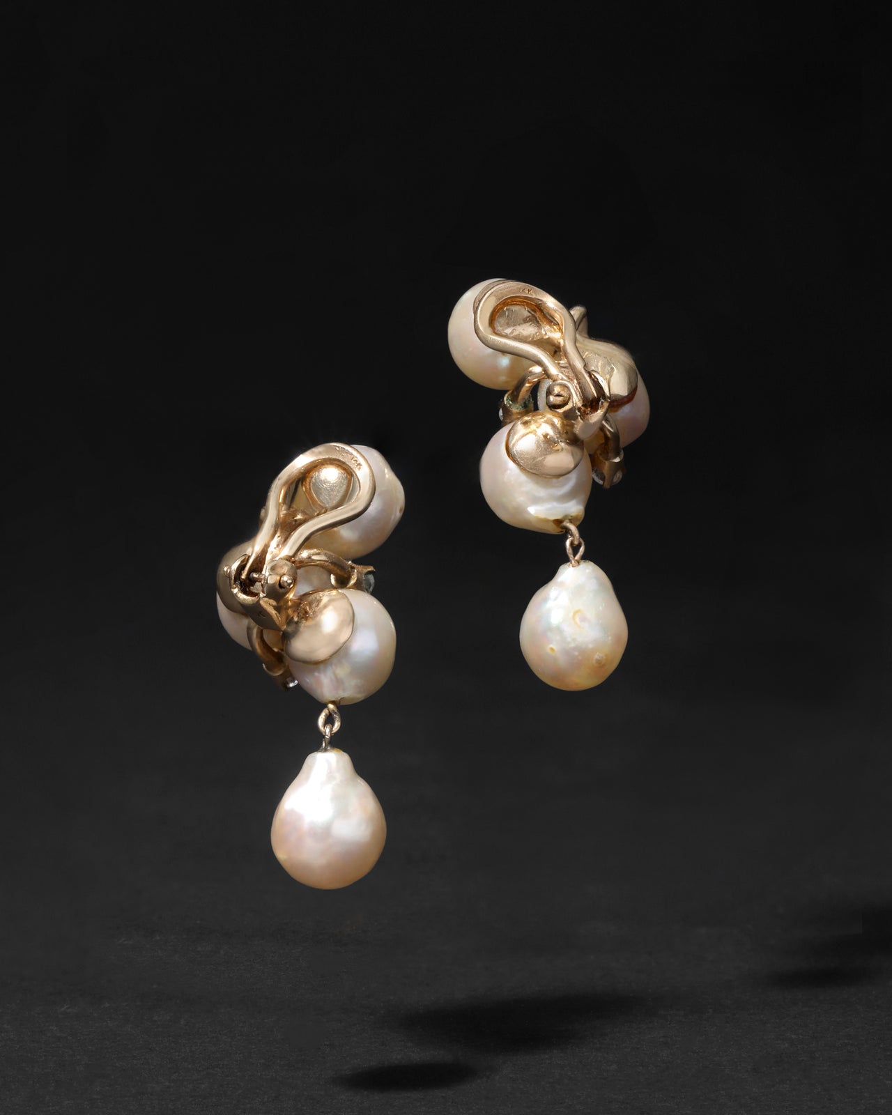 Vintage 1950s 14k Gold Pearl and Diamond Cluster Clip Earring - Photo 2